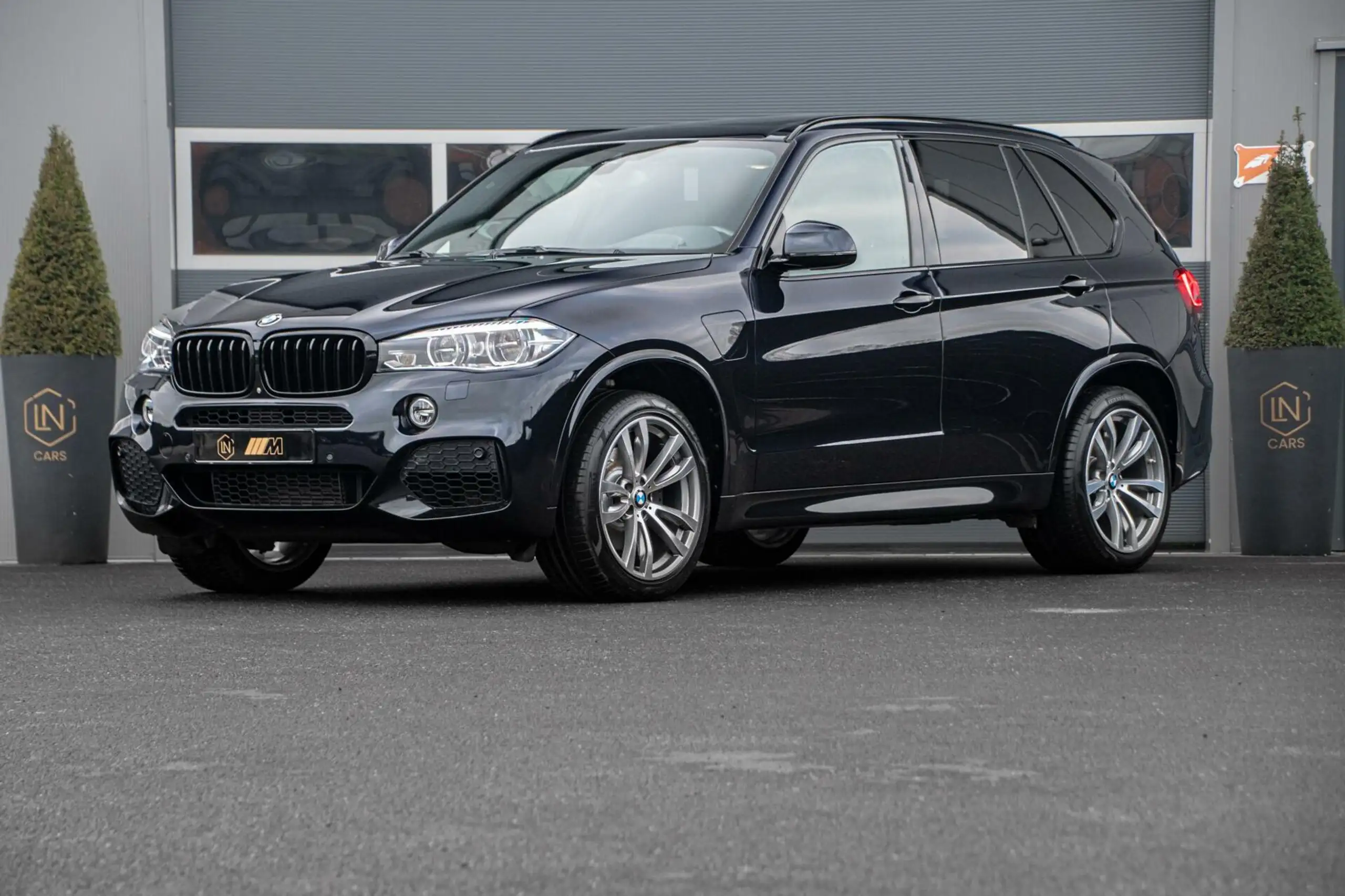 BMW - X5