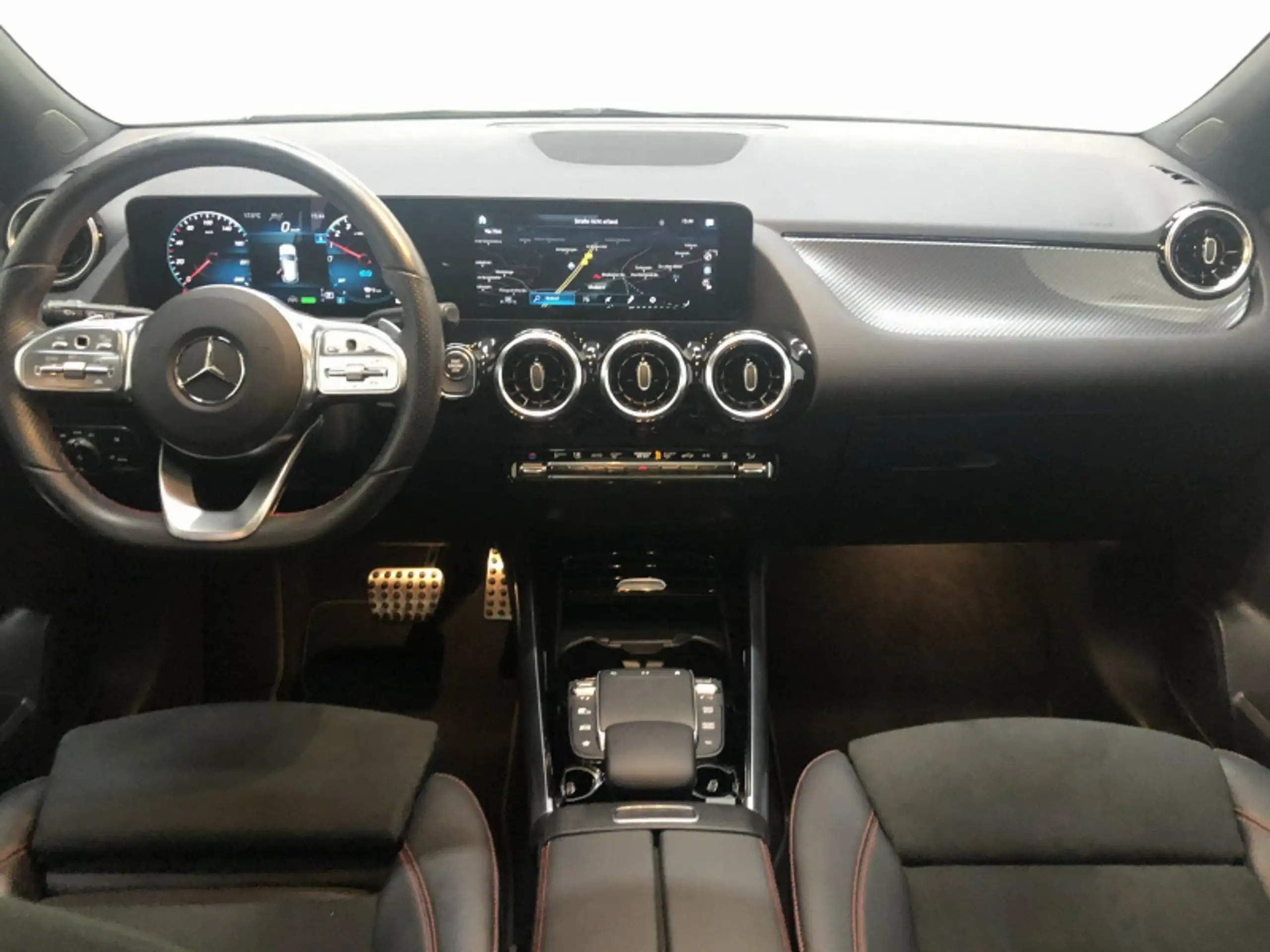 Mercedes-Benz - GLA 250