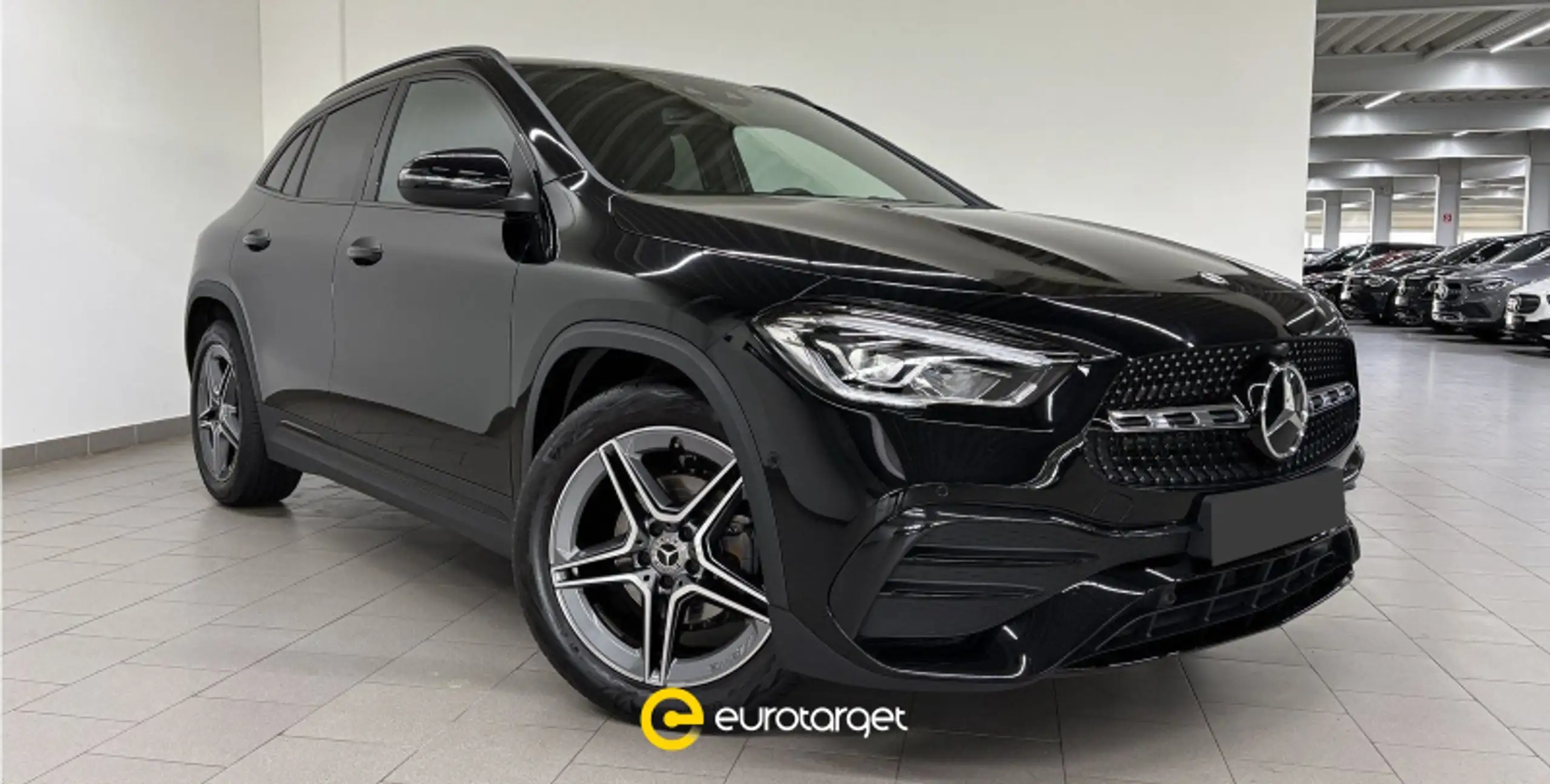 Mercedes-Benz - GLA 180