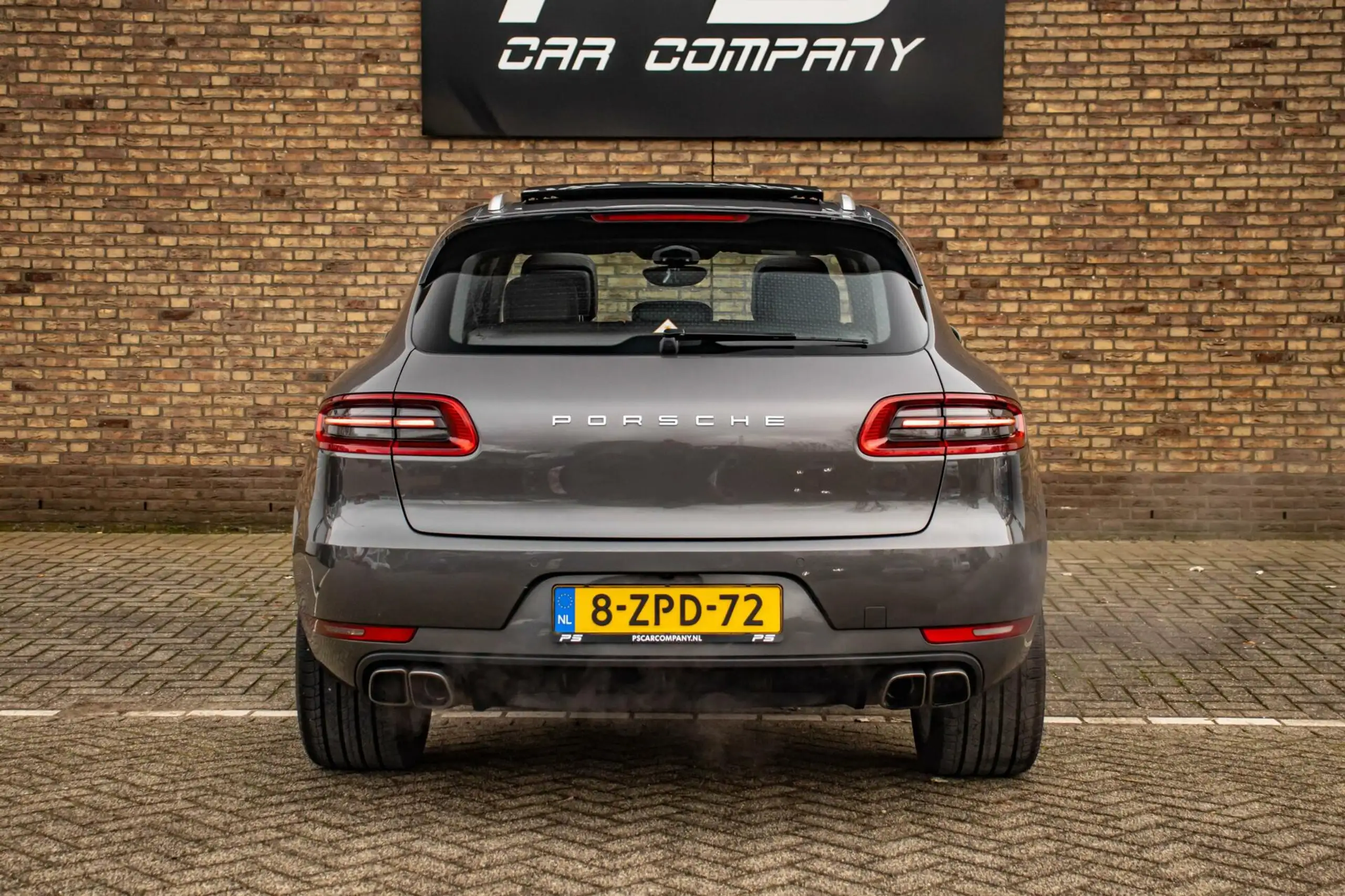 Porsche - Macan