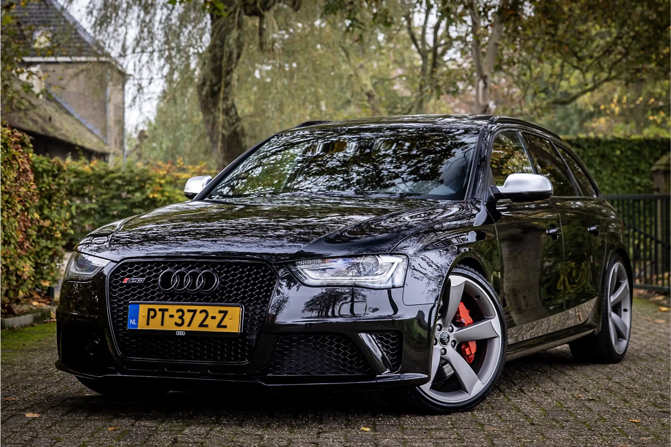 Audi - RS4