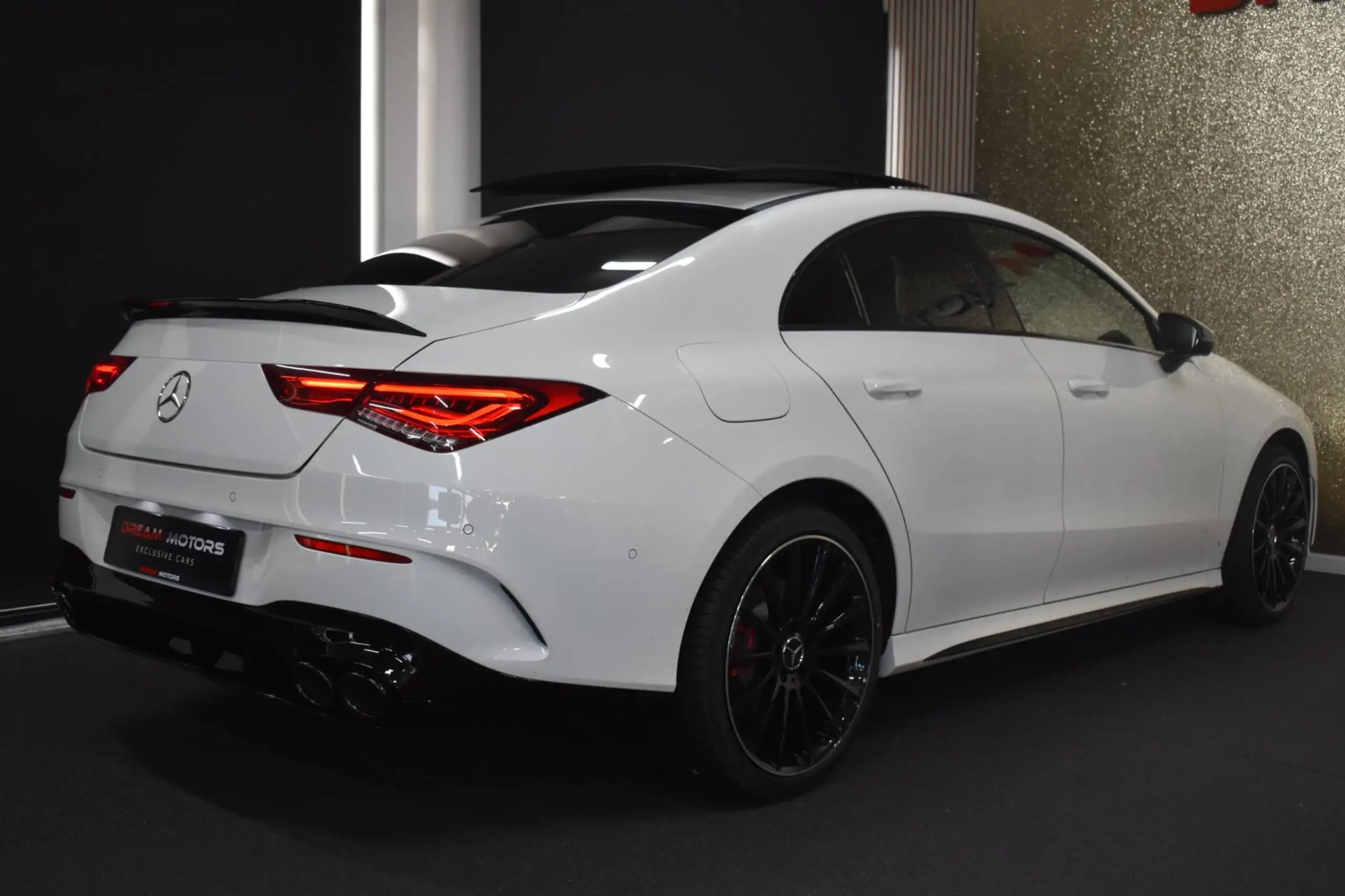 Mercedes-Benz - CLA 250