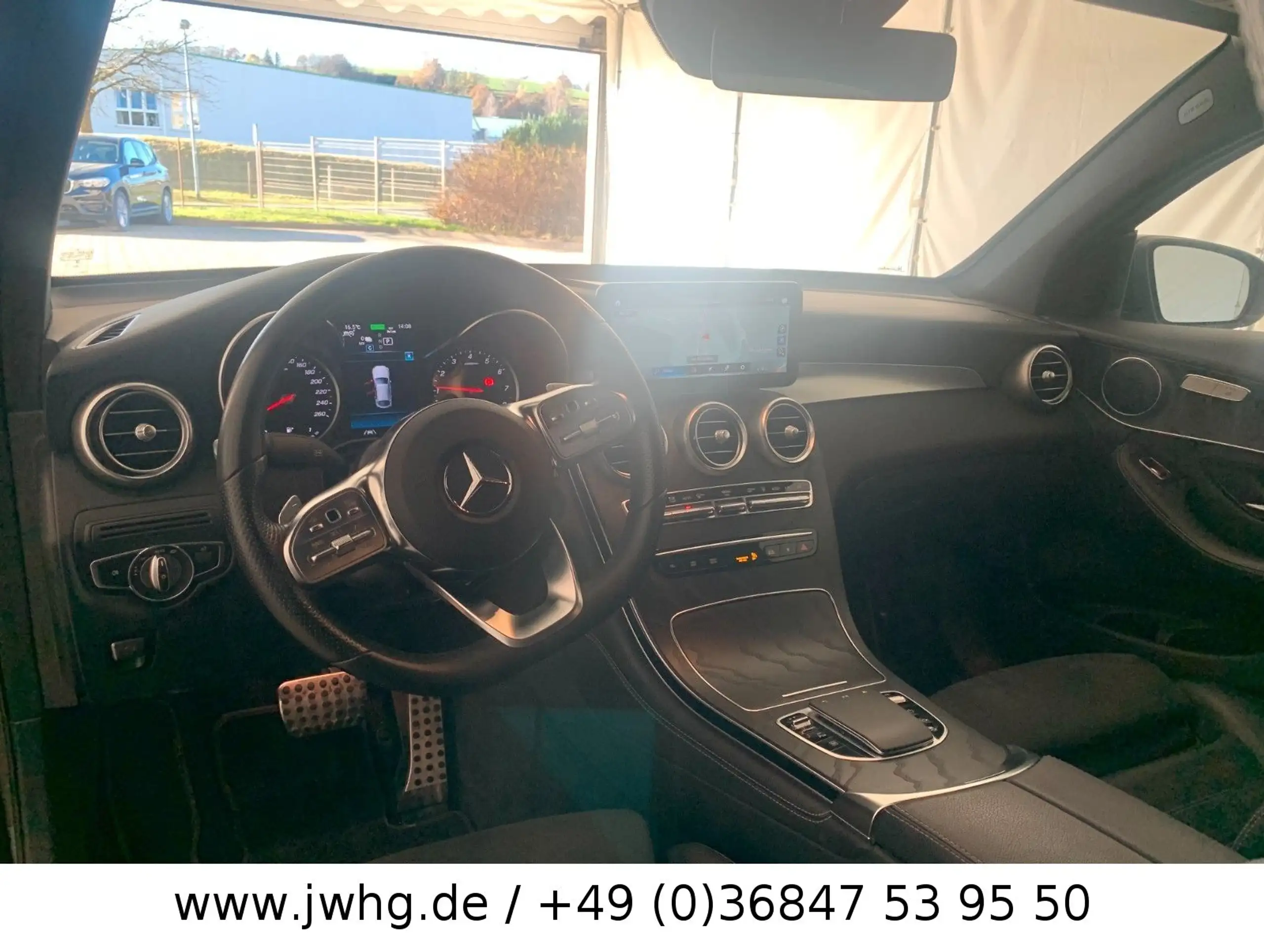 Mercedes-Benz - GLC 300