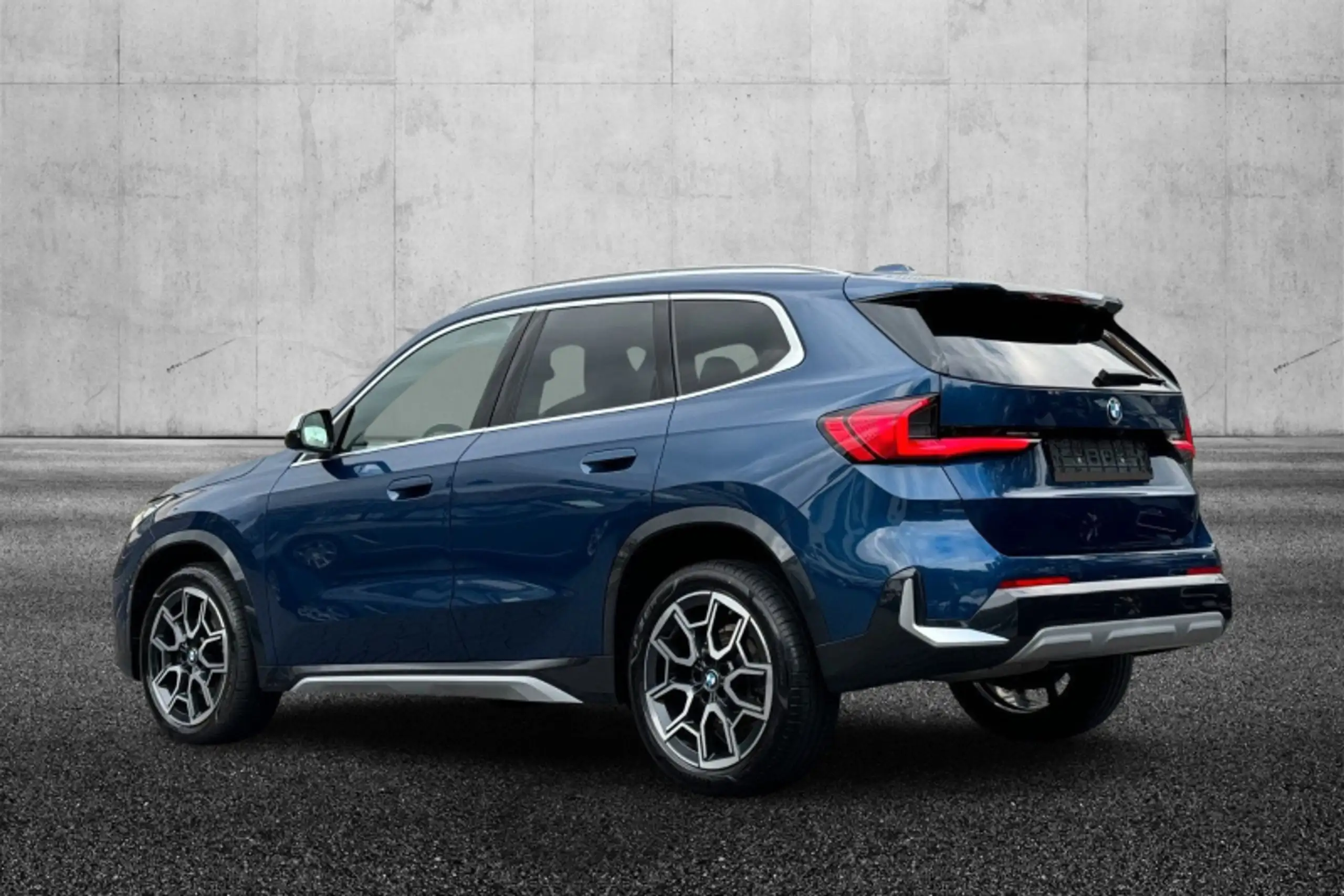 BMW - X1