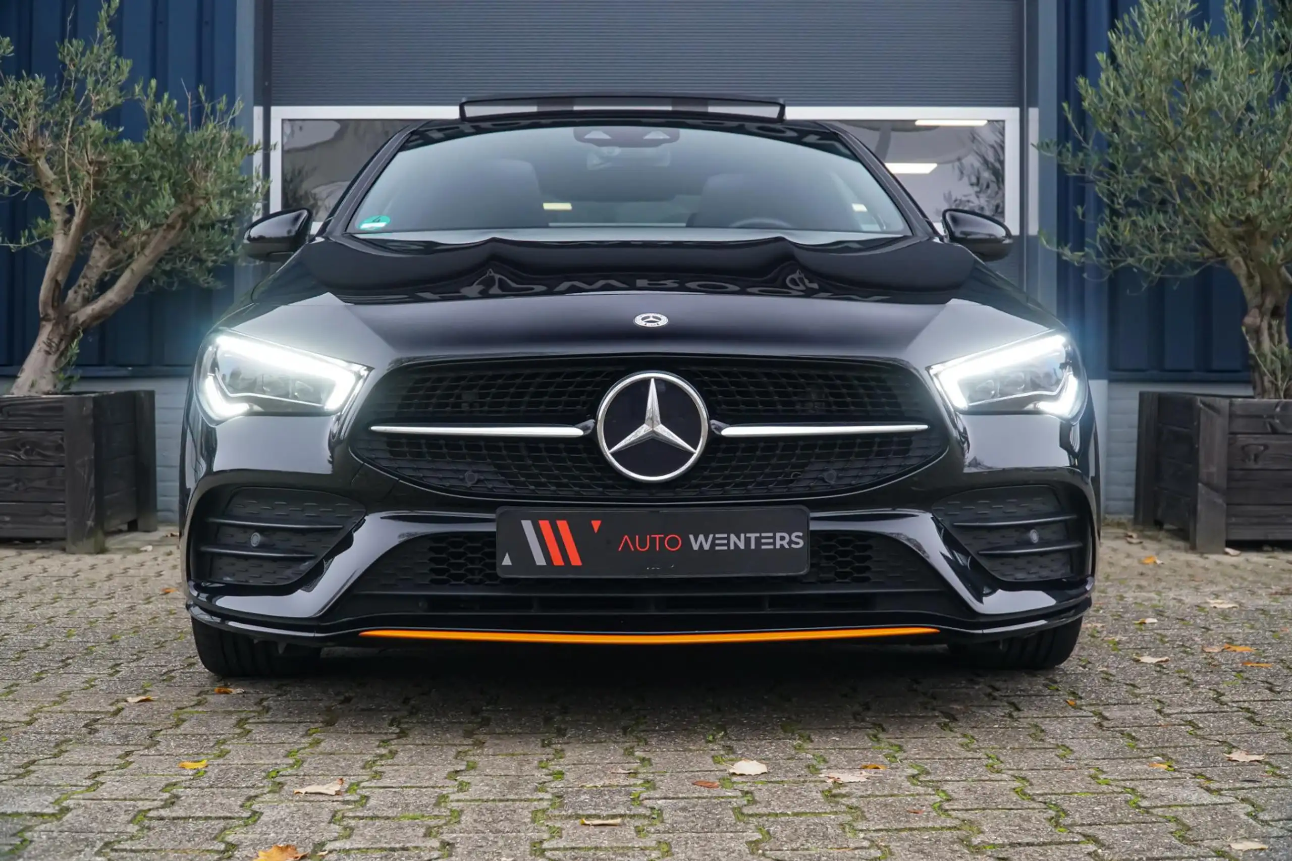 Mercedes-Benz - CLA 250