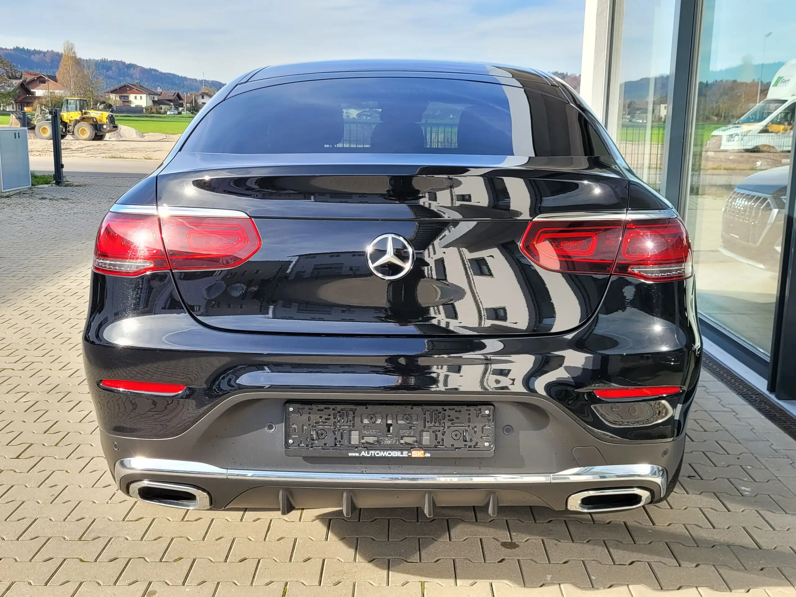 Mercedes-Benz - GLC 220