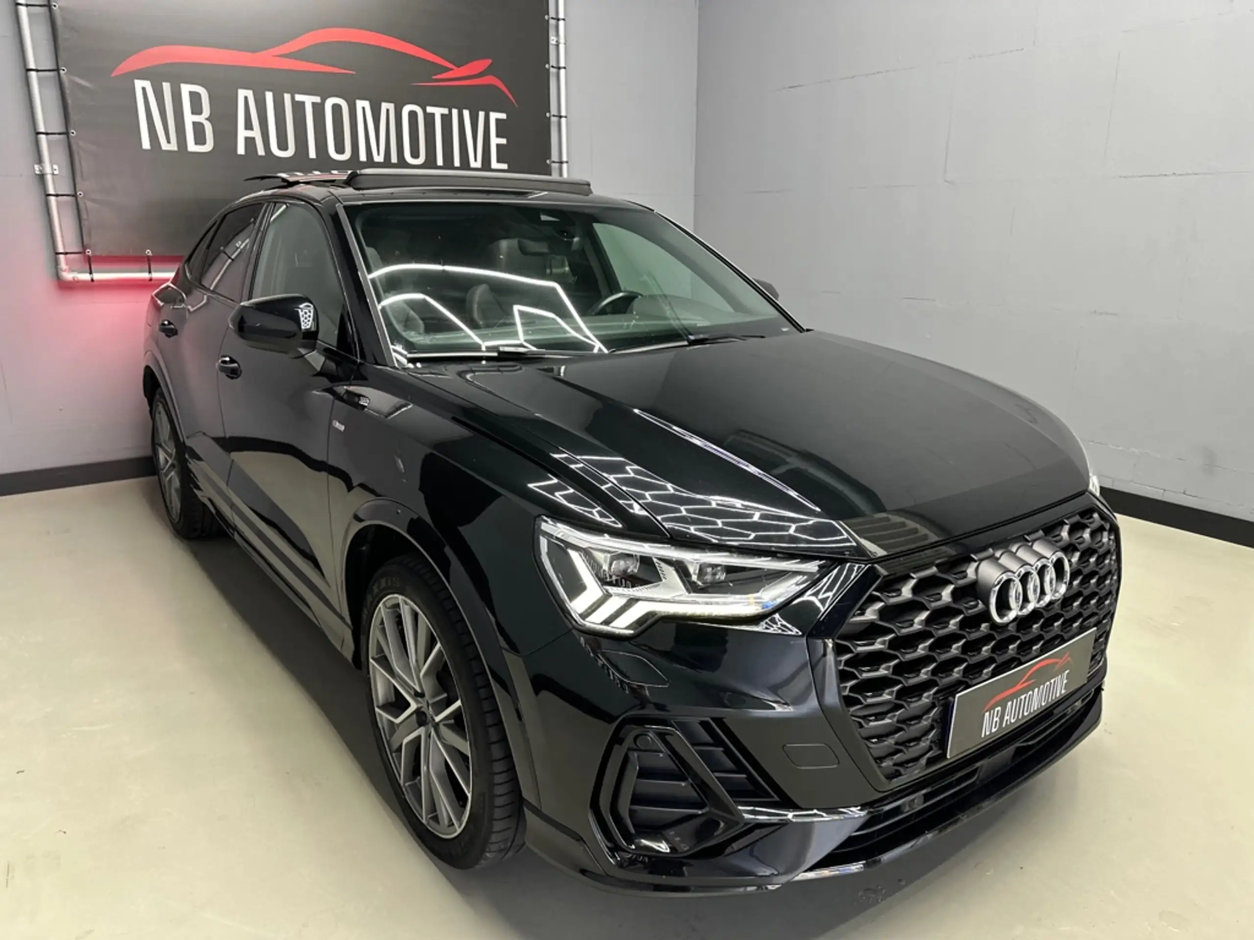 Audi - Q3