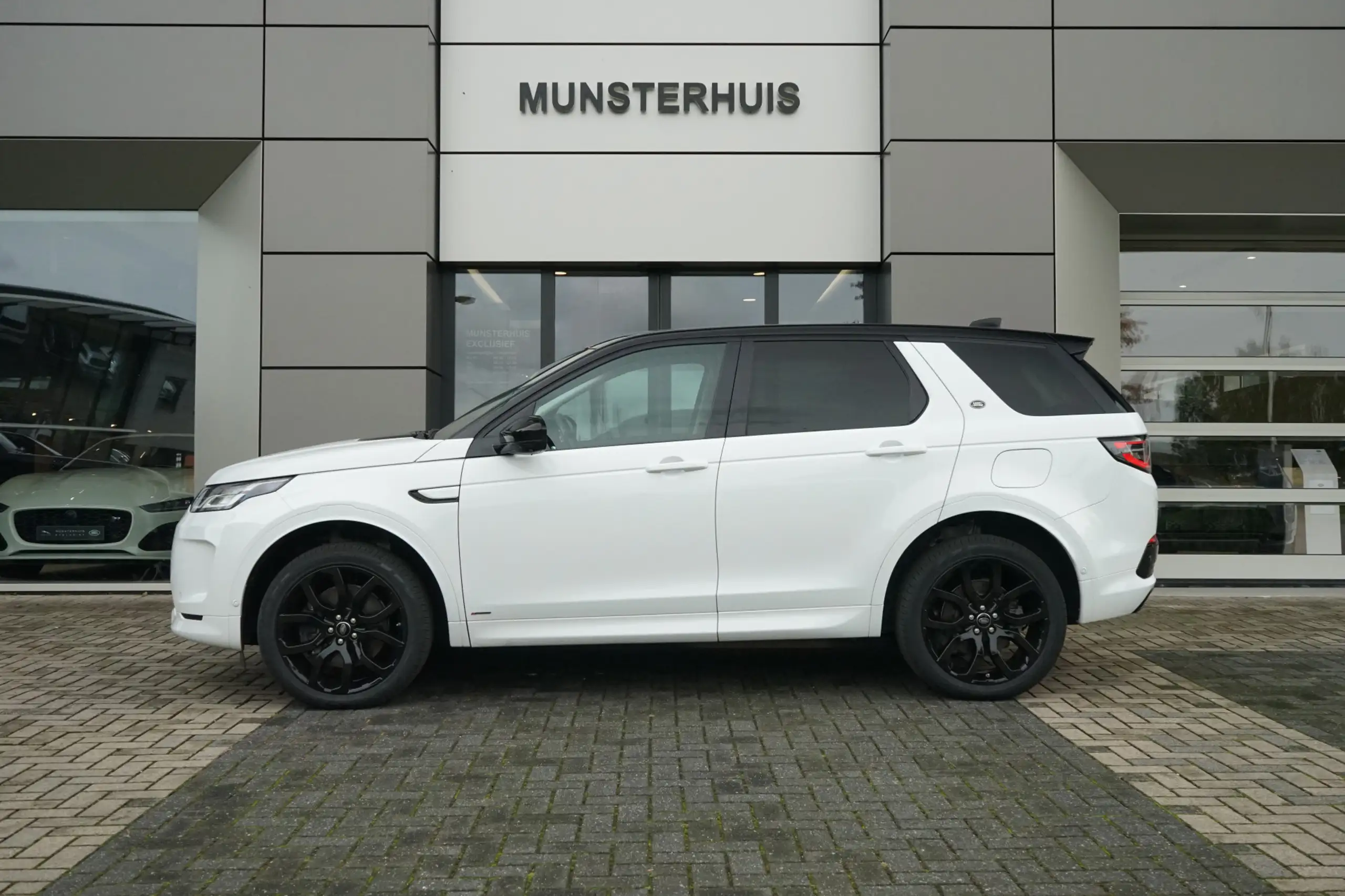 Land Rover - Discovery Sport