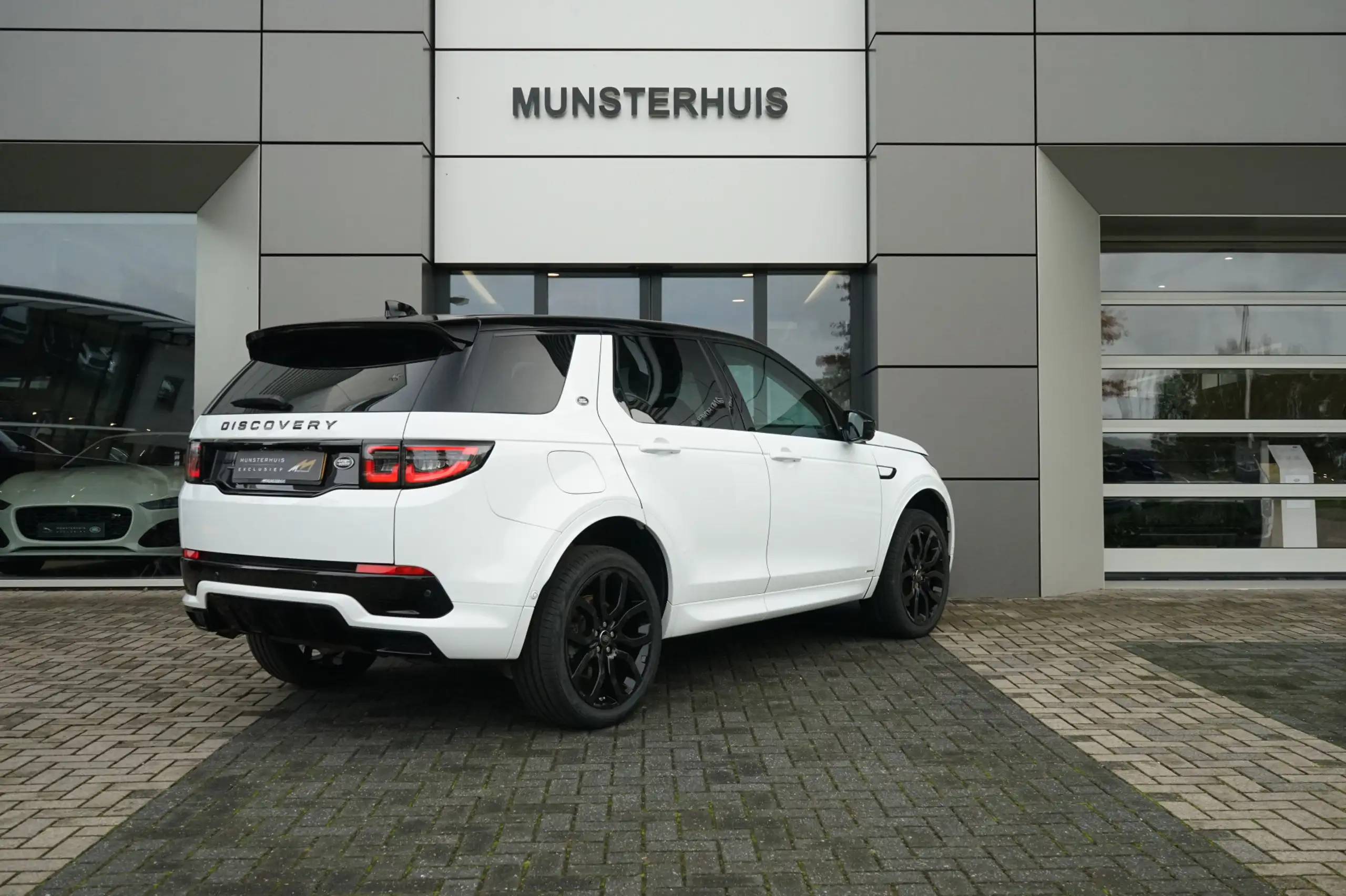 Land Rover - Discovery Sport