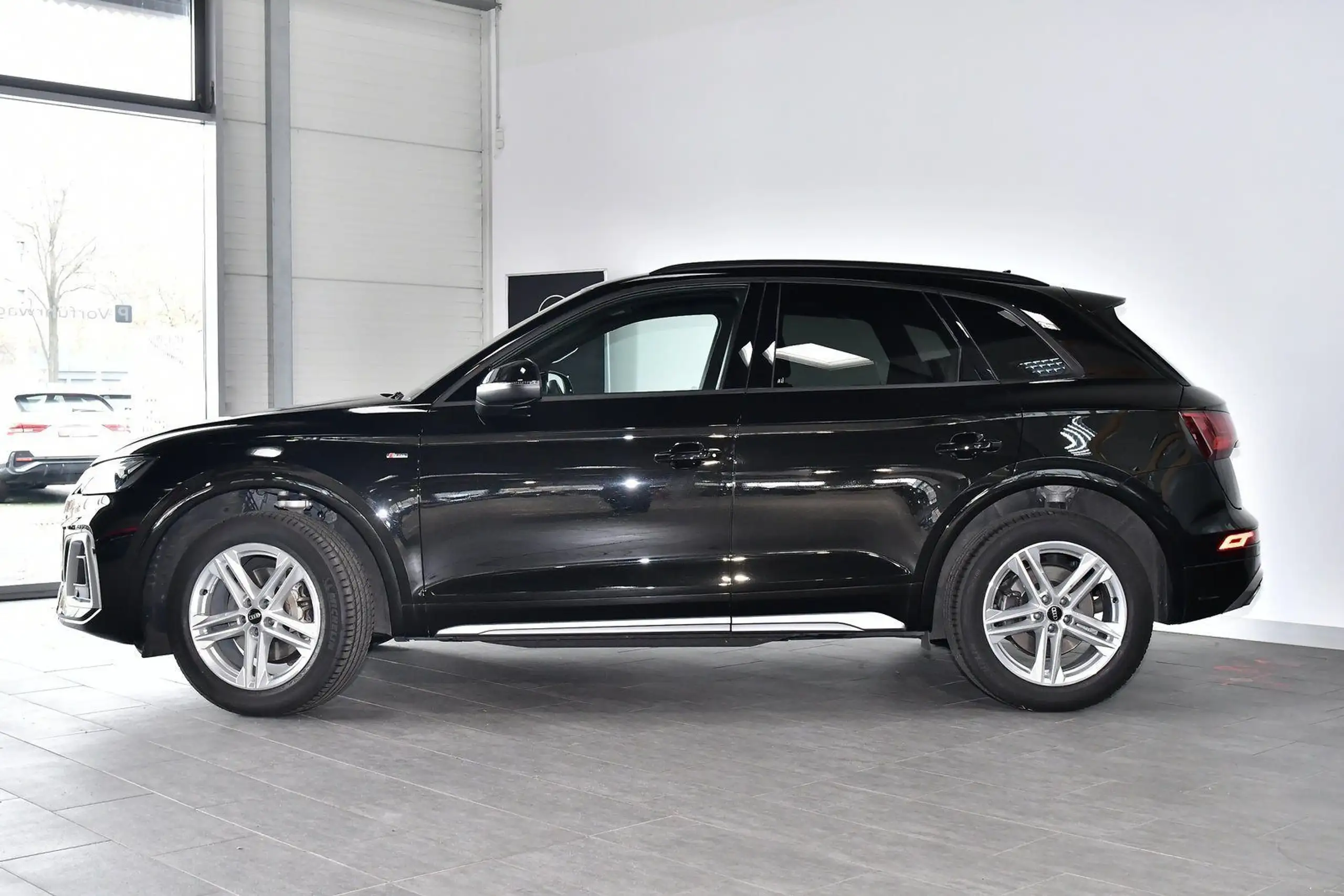 Audi - Q5