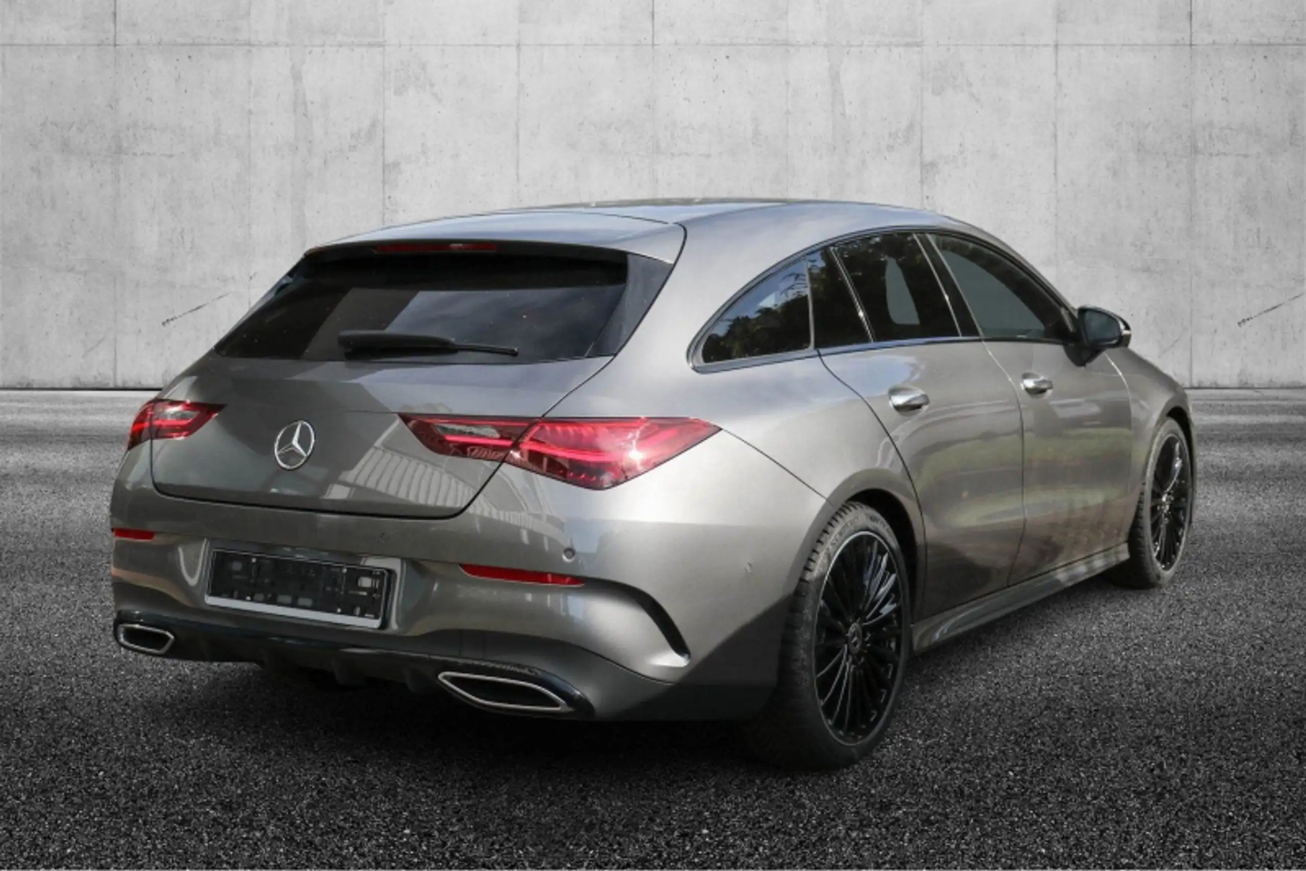 Mercedes-Benz - CLA 200