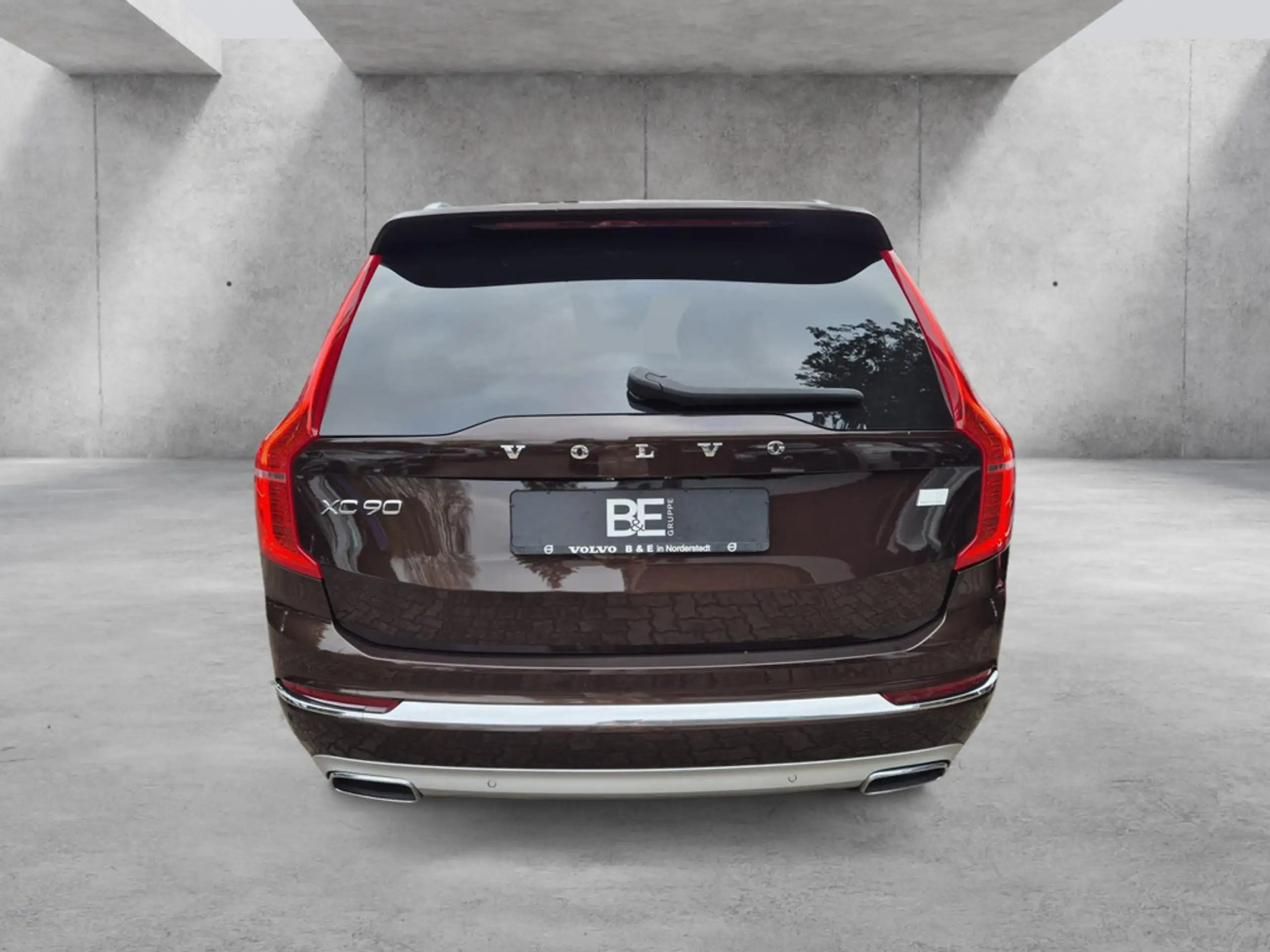 Volvo - XC90