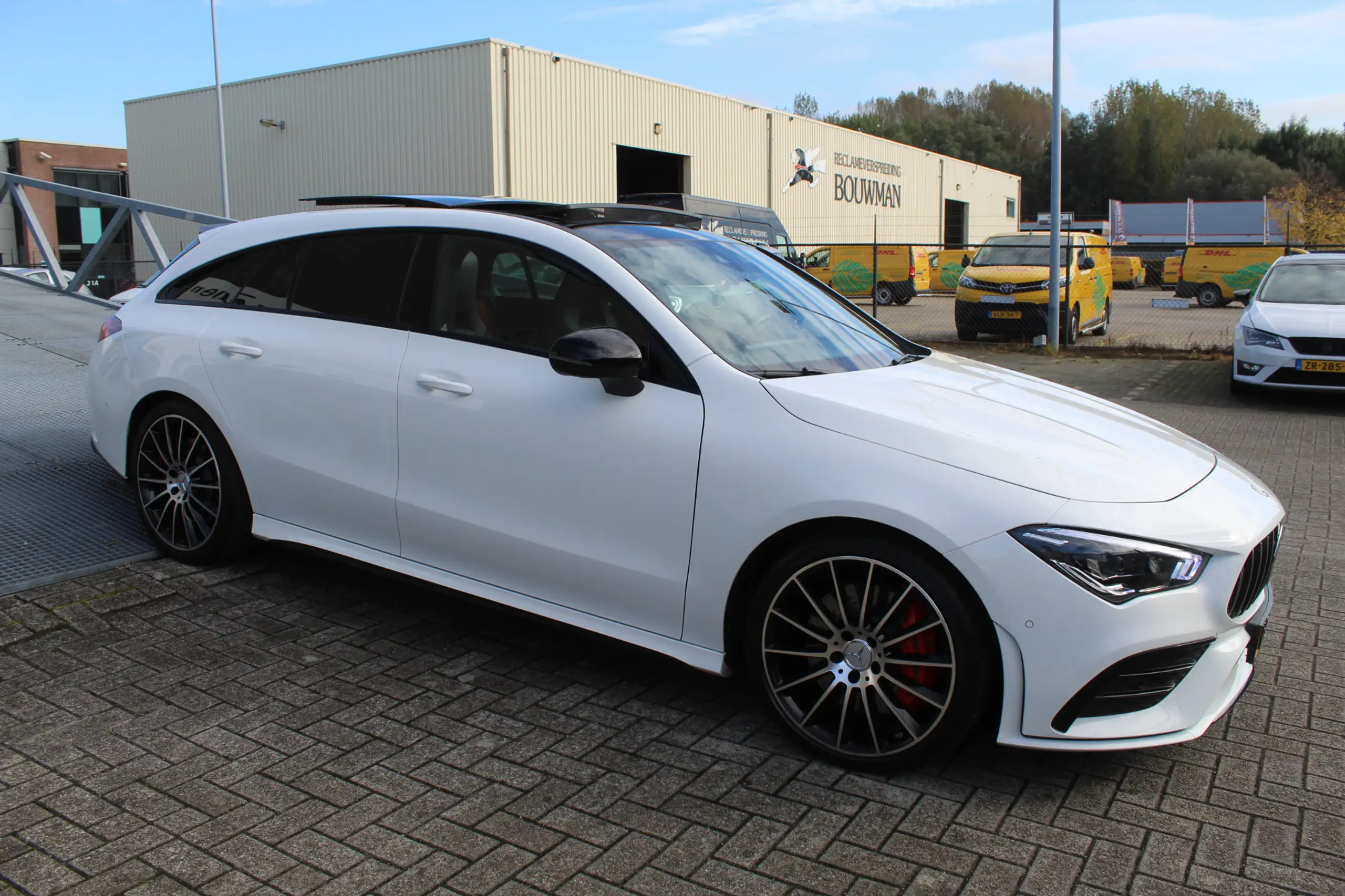 Mercedes-Benz - CLA 35 AMG