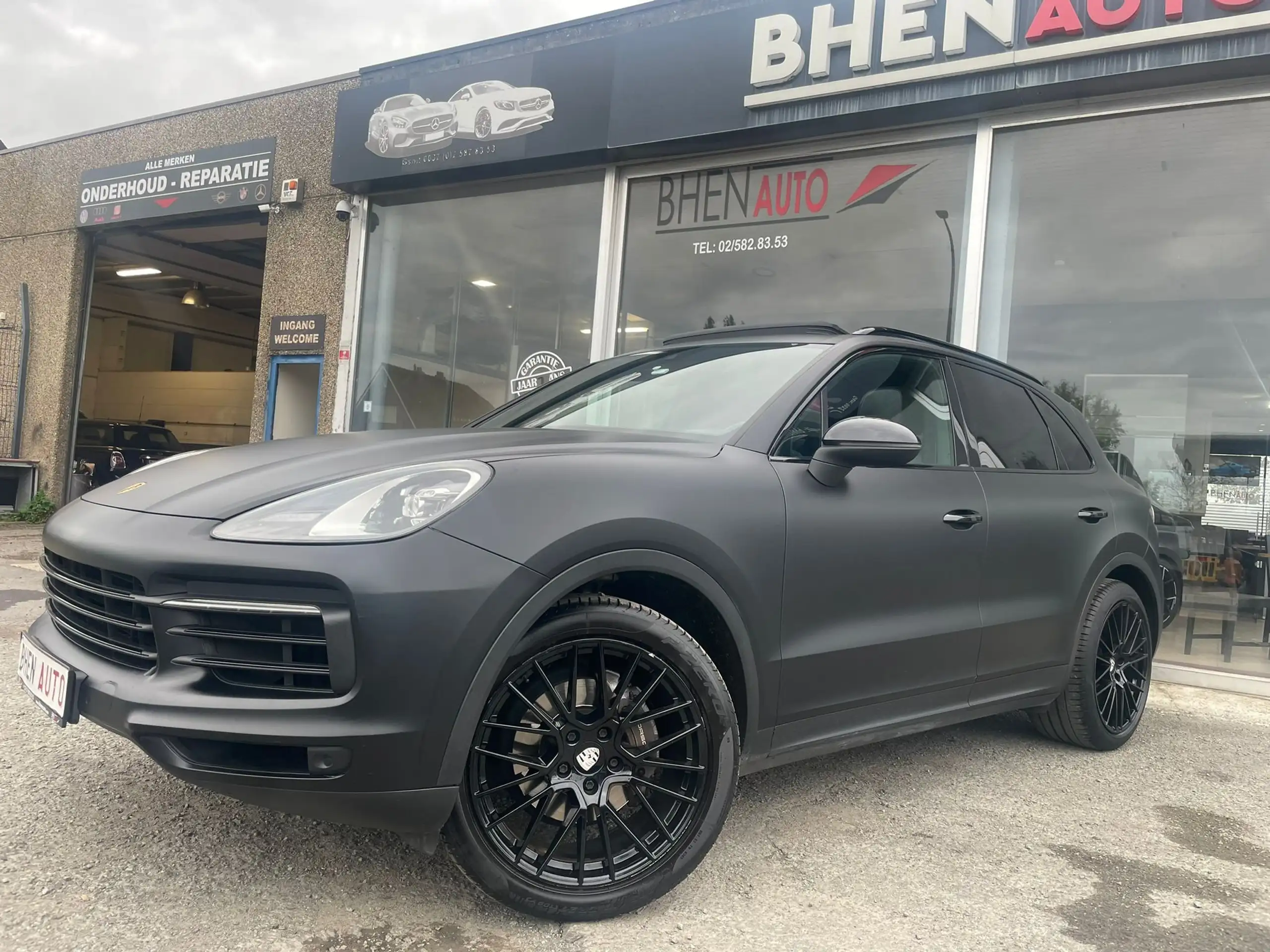 Porsche - Cayenne