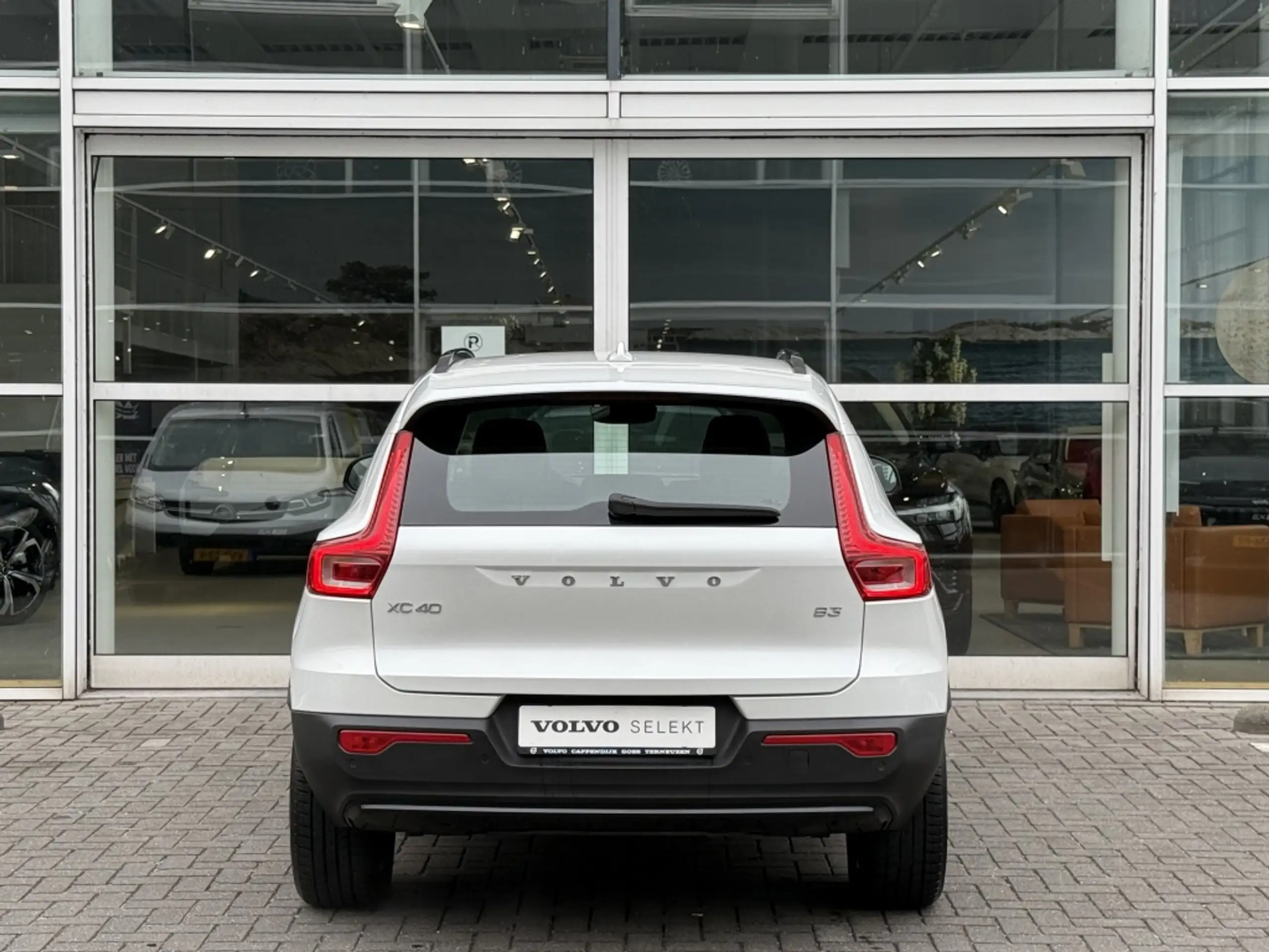 Volvo - XC40