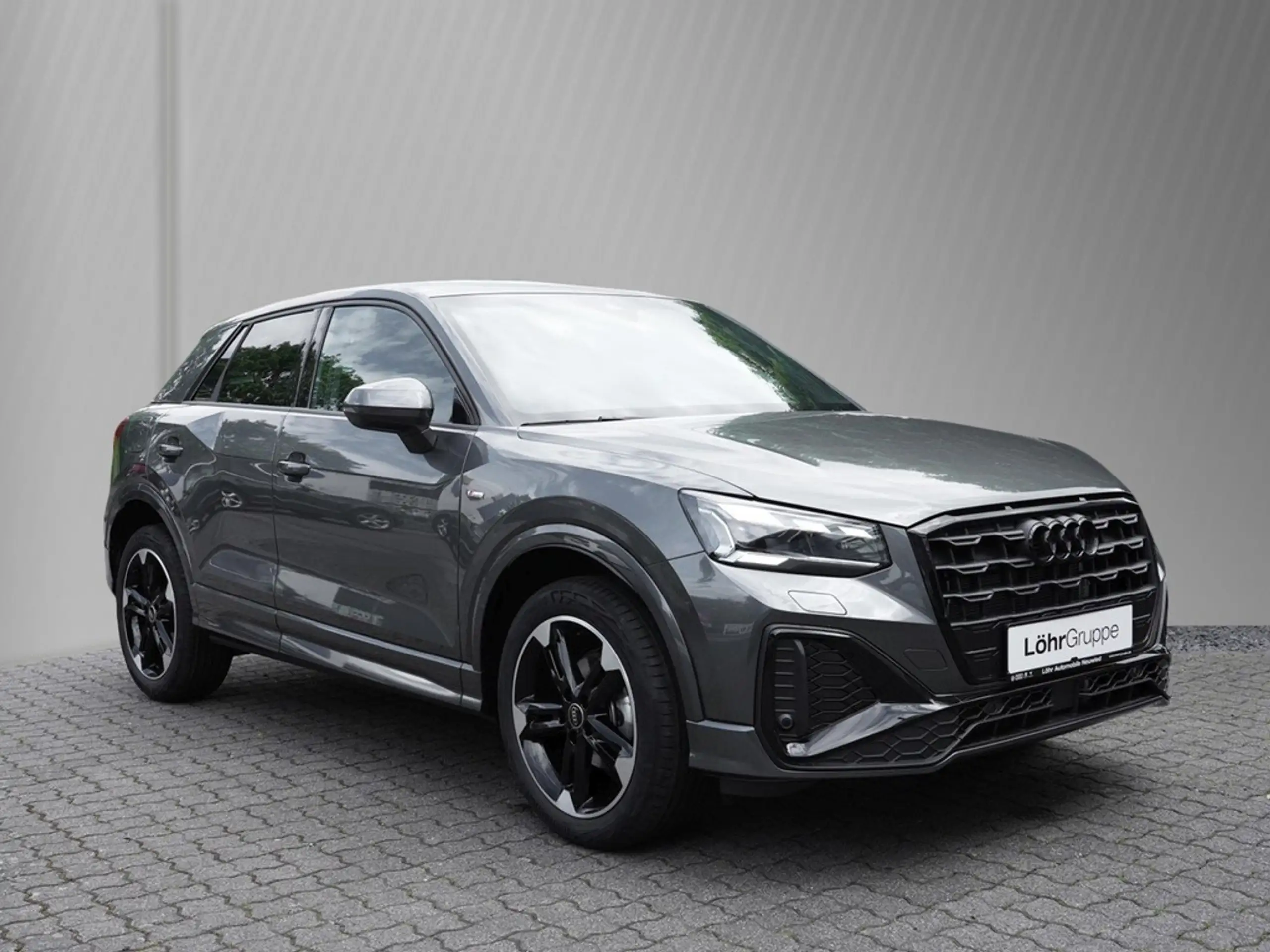 Audi - Q2