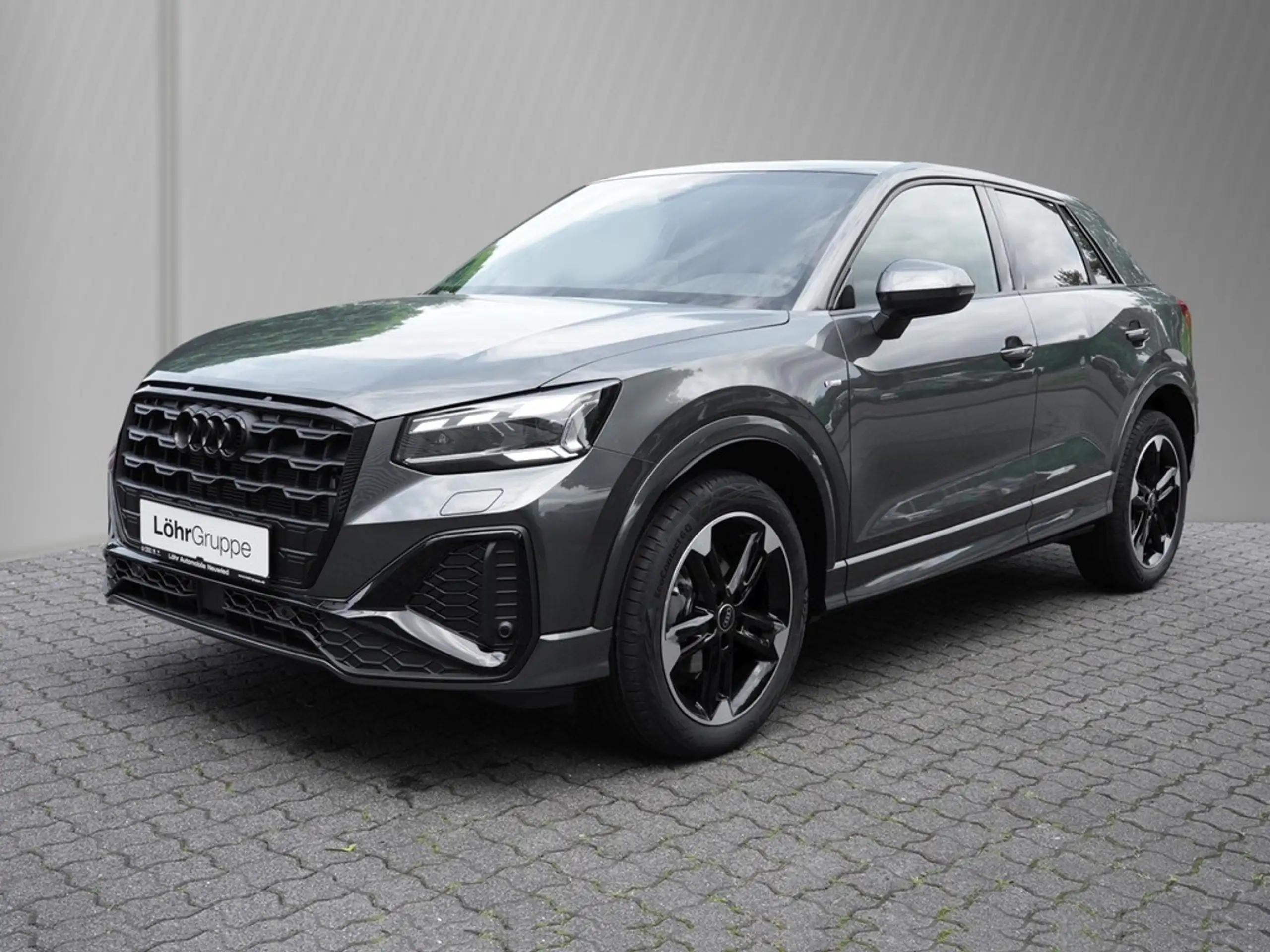 Audi - Q2