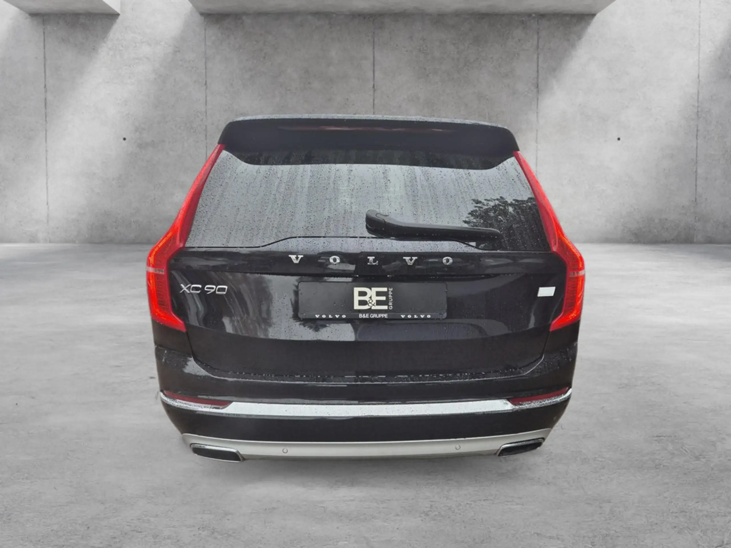 Volvo - XC90