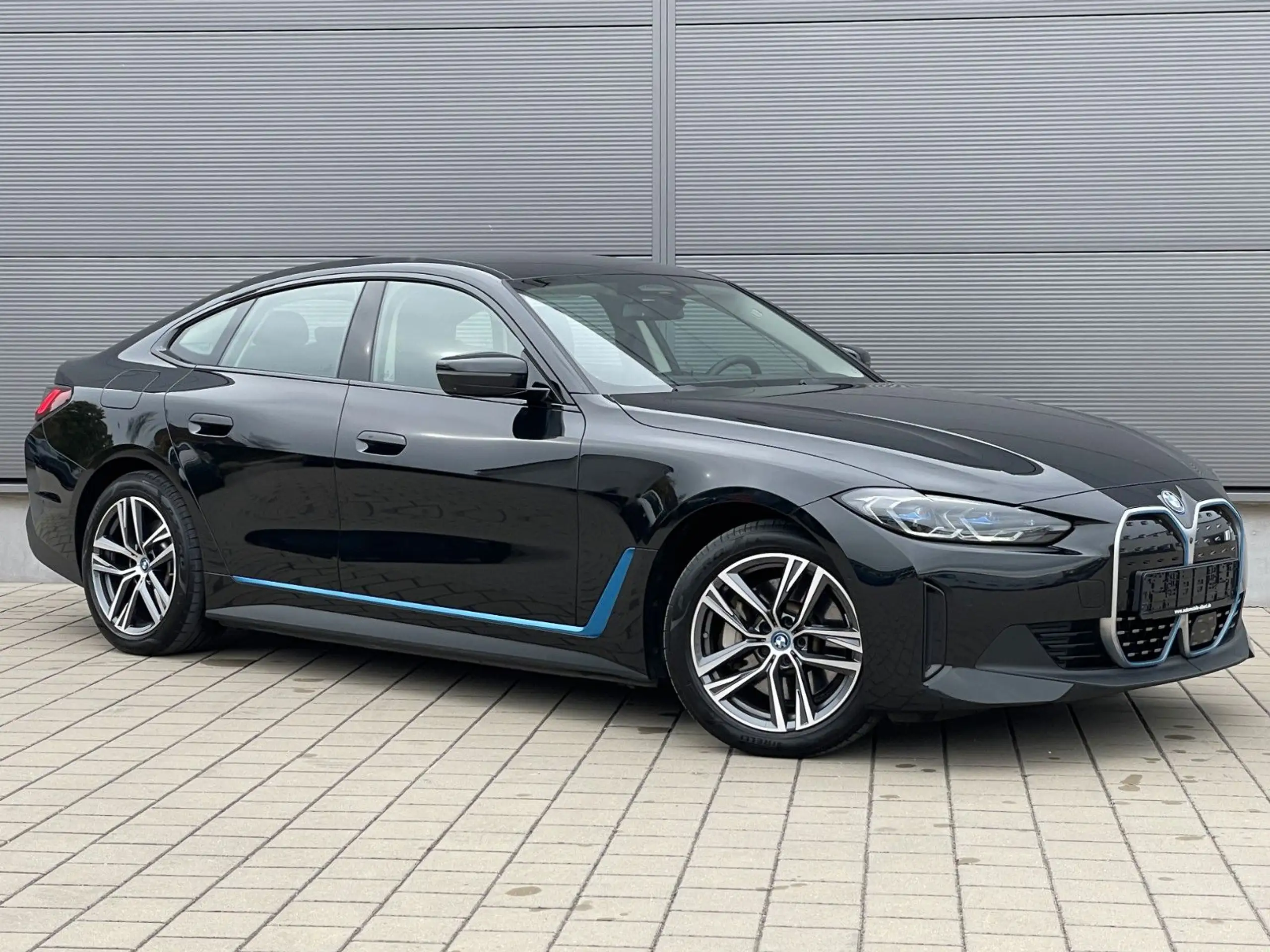 BMW - i4