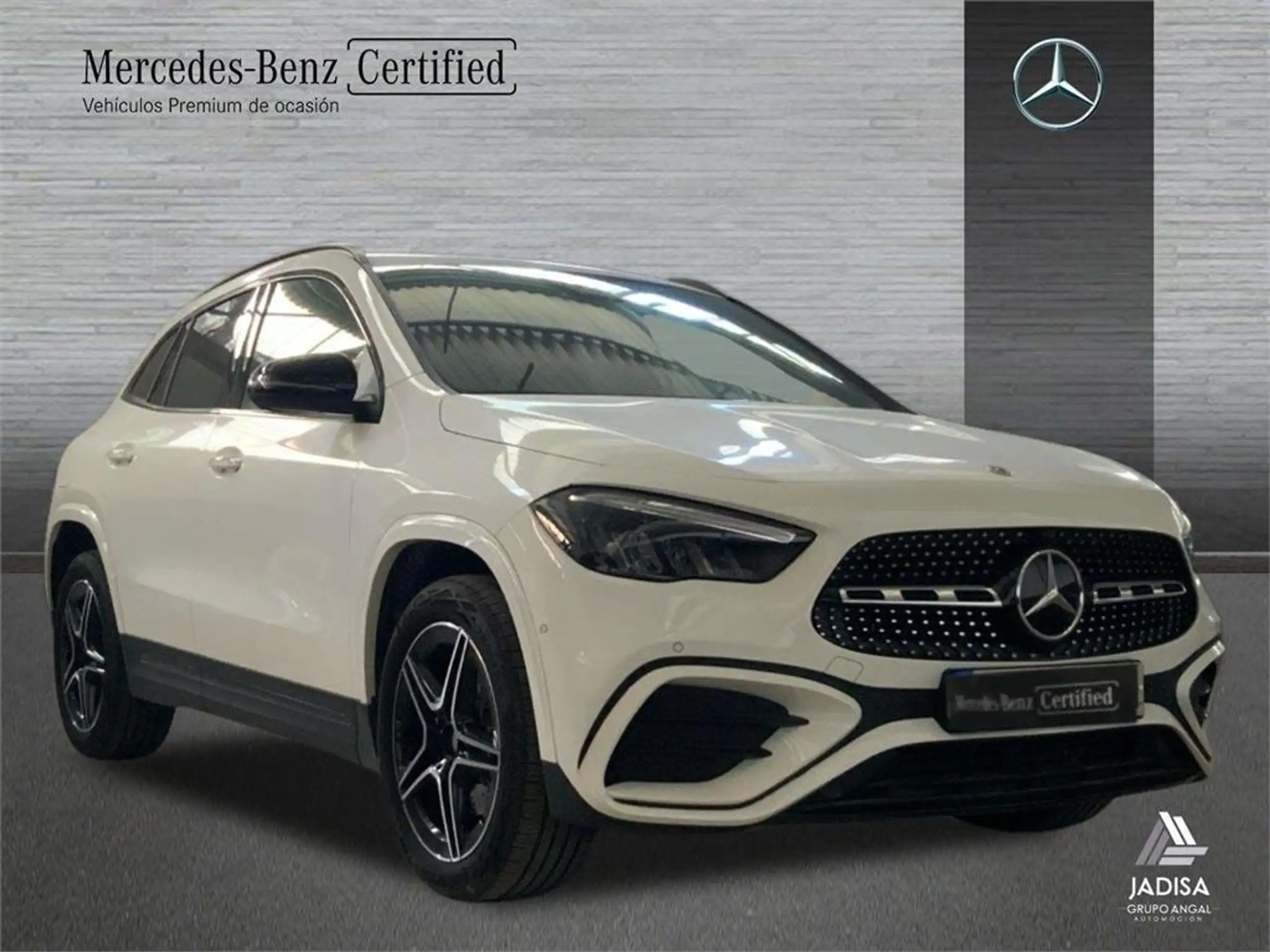 Mercedes-Benz - GLA 250