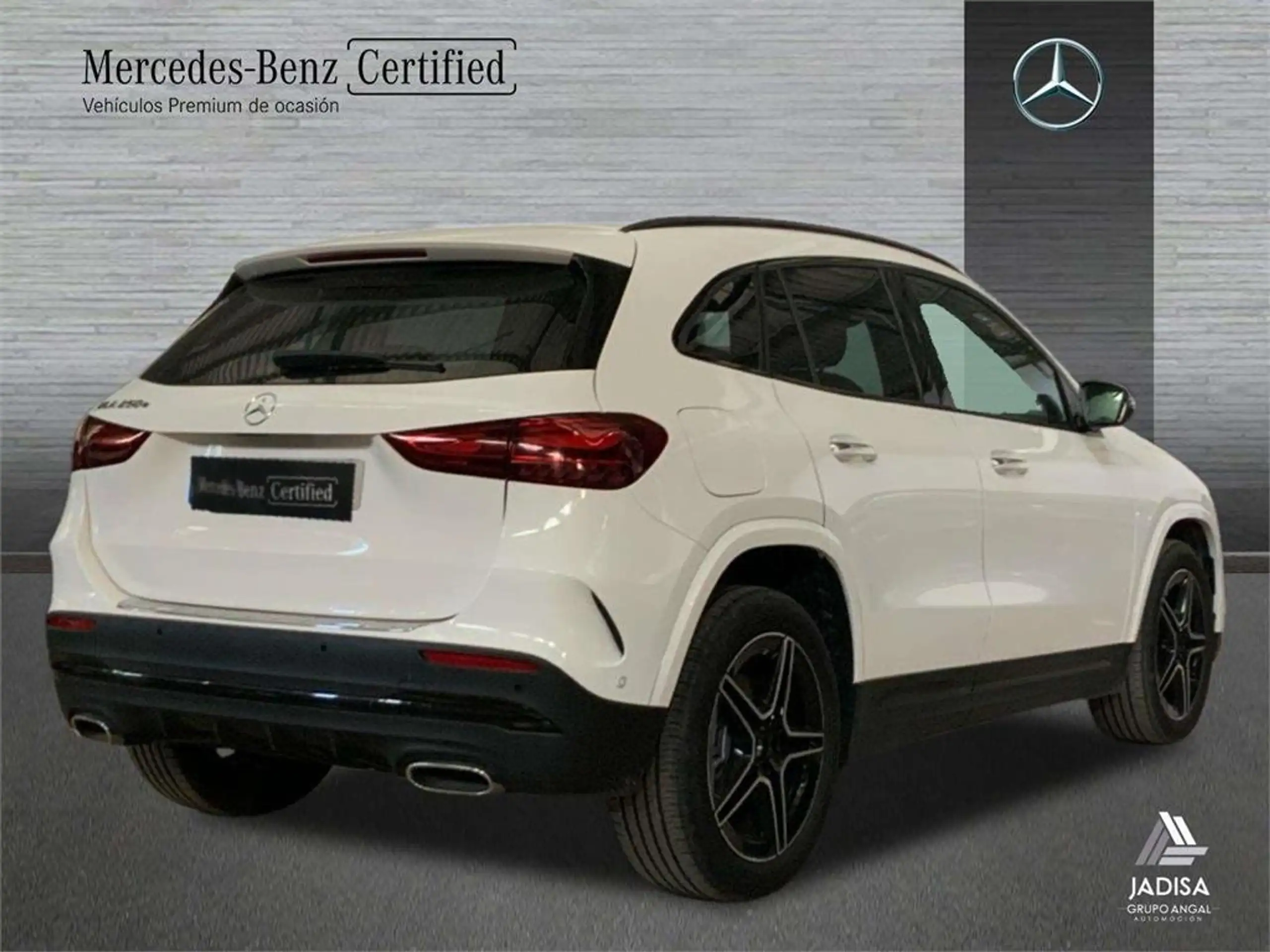 Mercedes-Benz - GLA 250