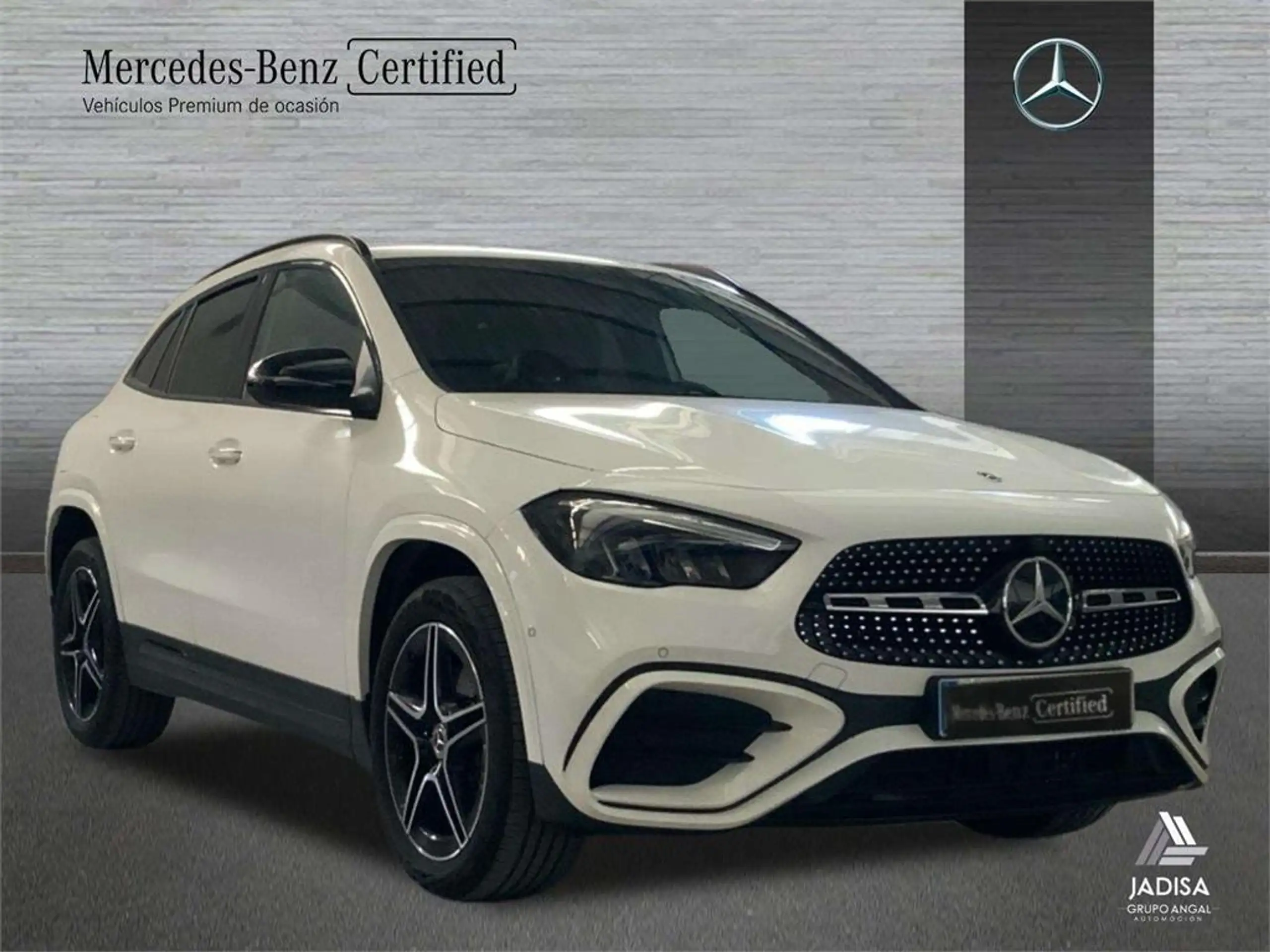 Mercedes-Benz - GLA 250