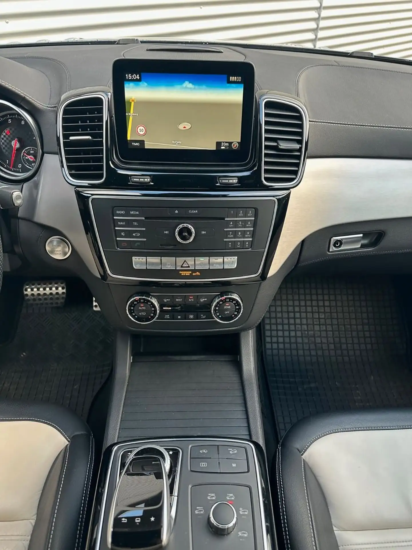 Mercedes-Benz - GLE 500