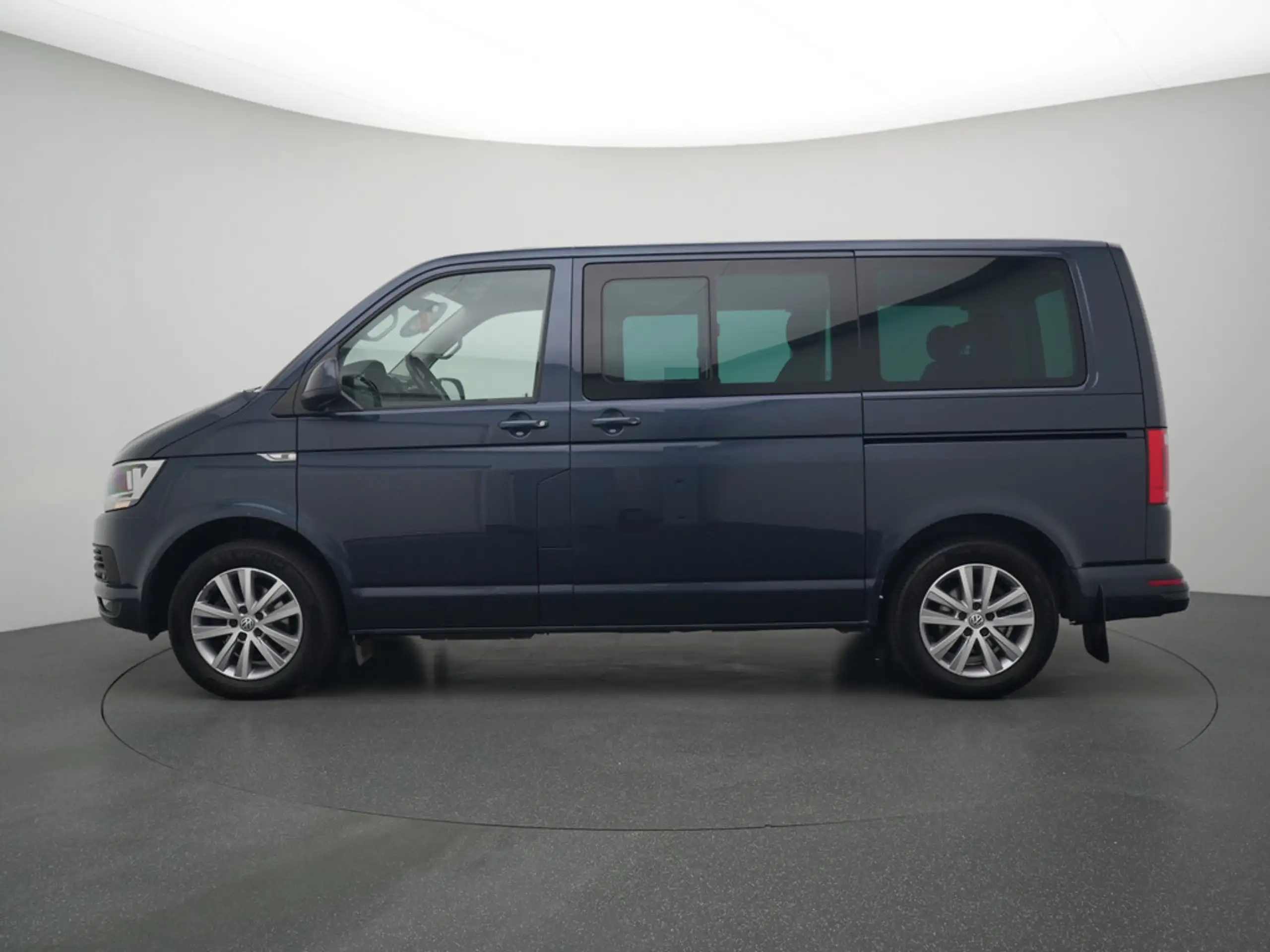 Volkswagen - T6 Multivan