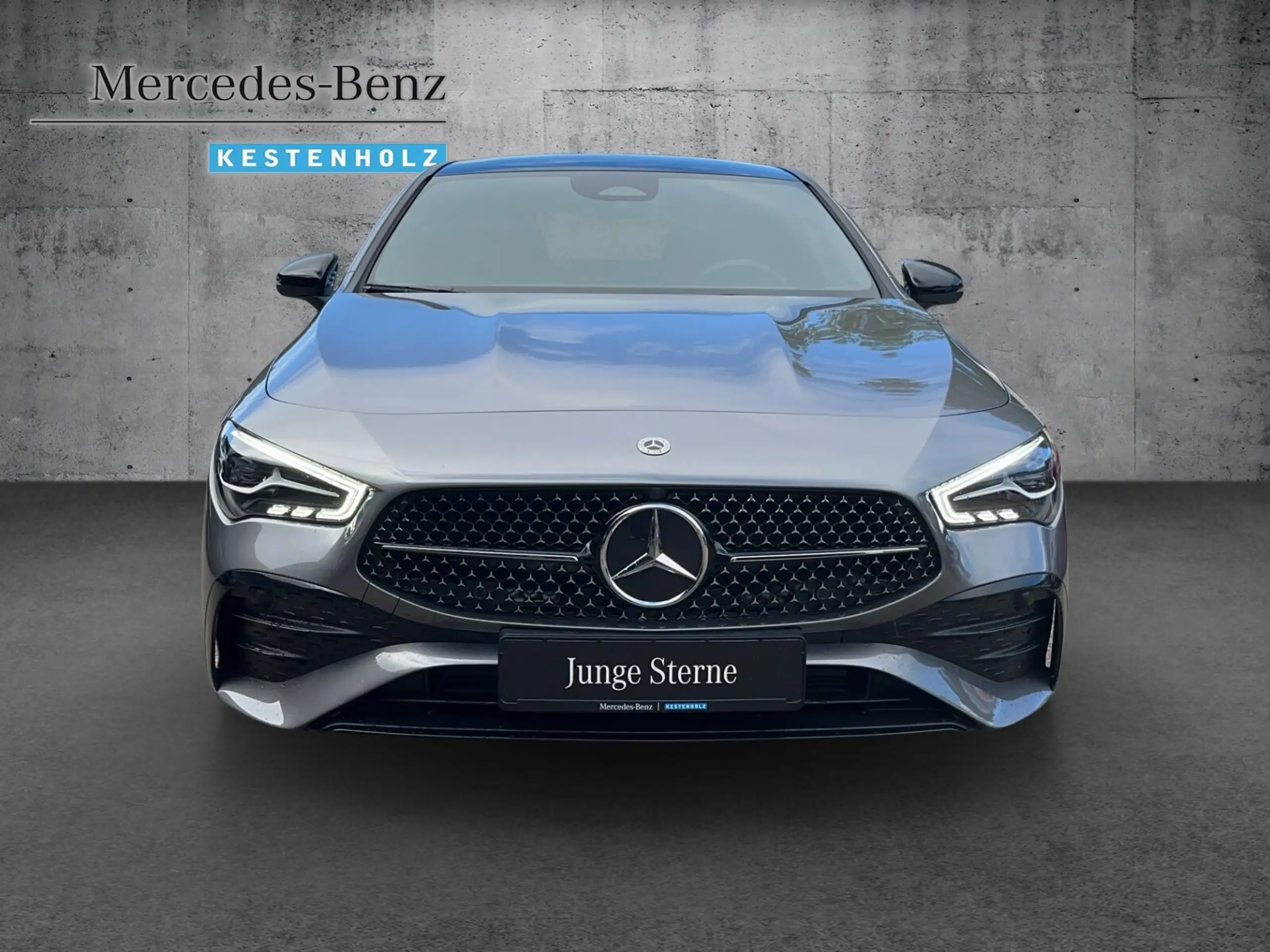 Mercedes-Benz - CLA 200