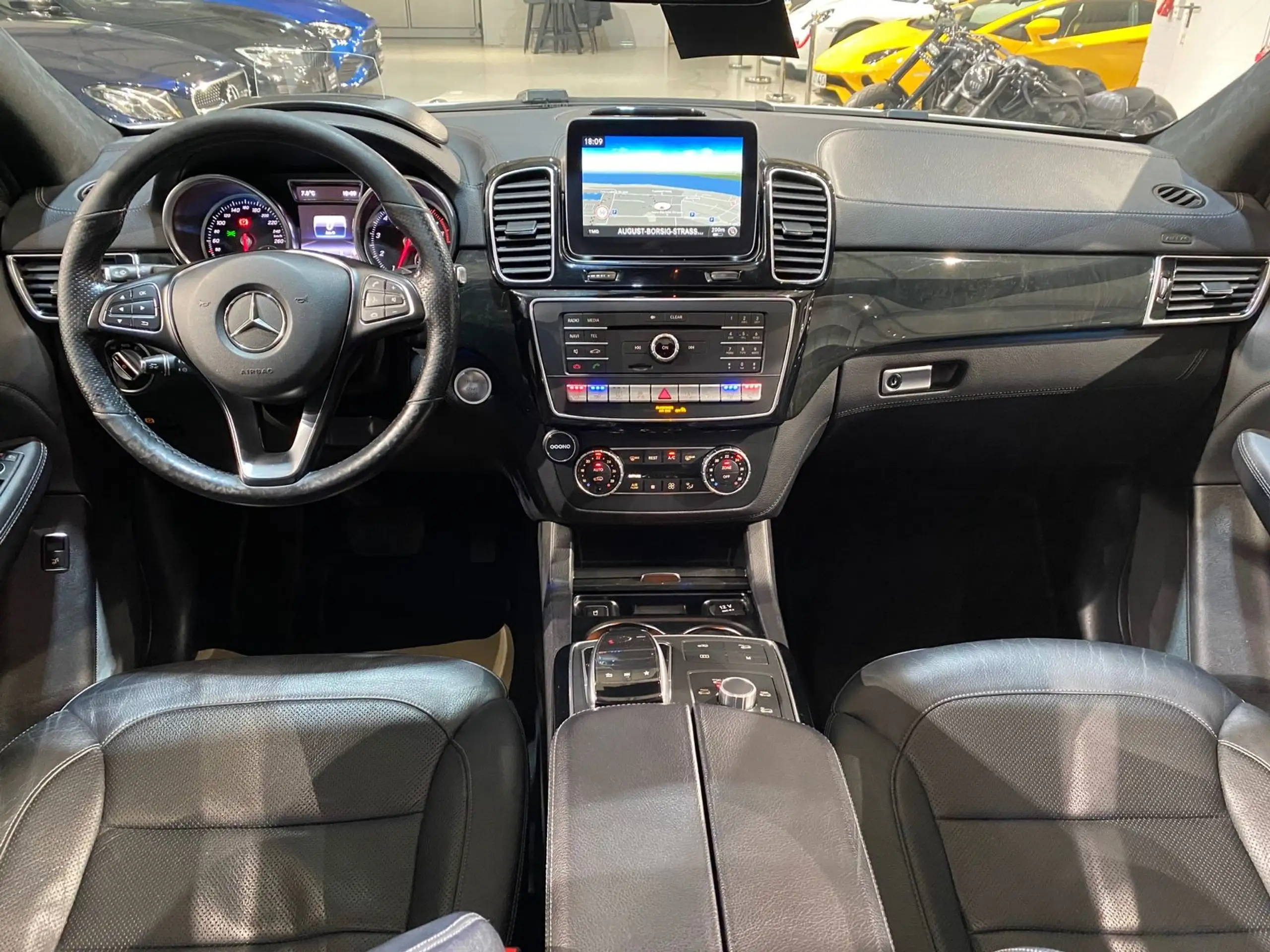 Mercedes-Benz - GLE 400