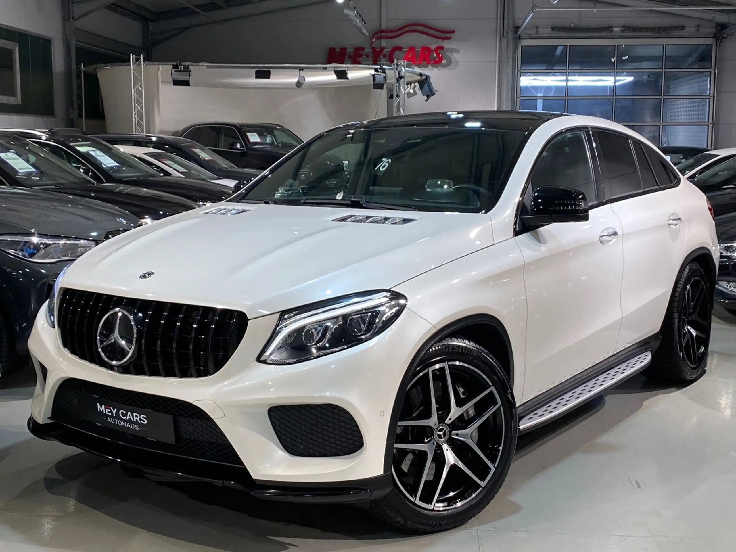 Mercedes-Benz - GLE 400