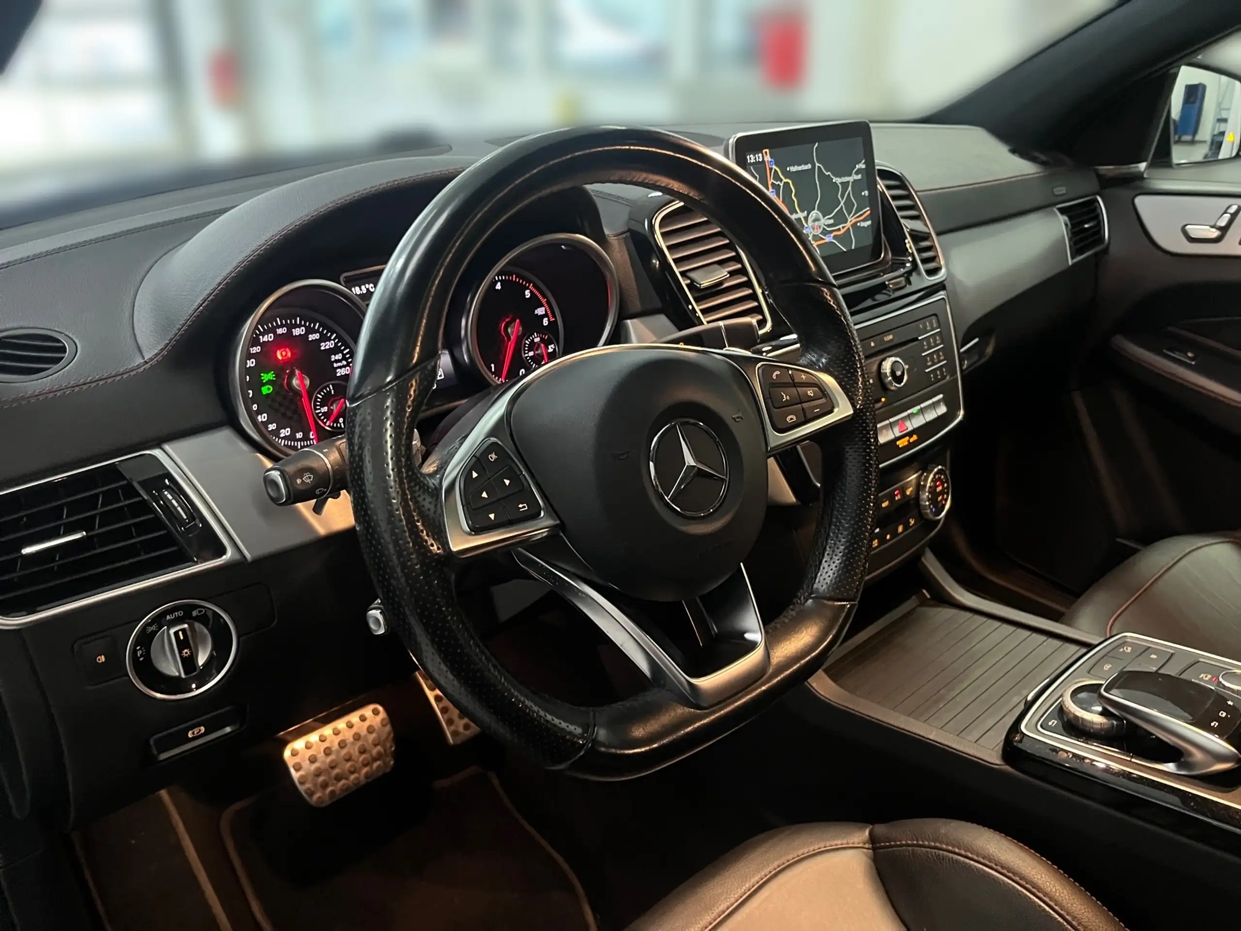 Mercedes-Benz - GLE 350