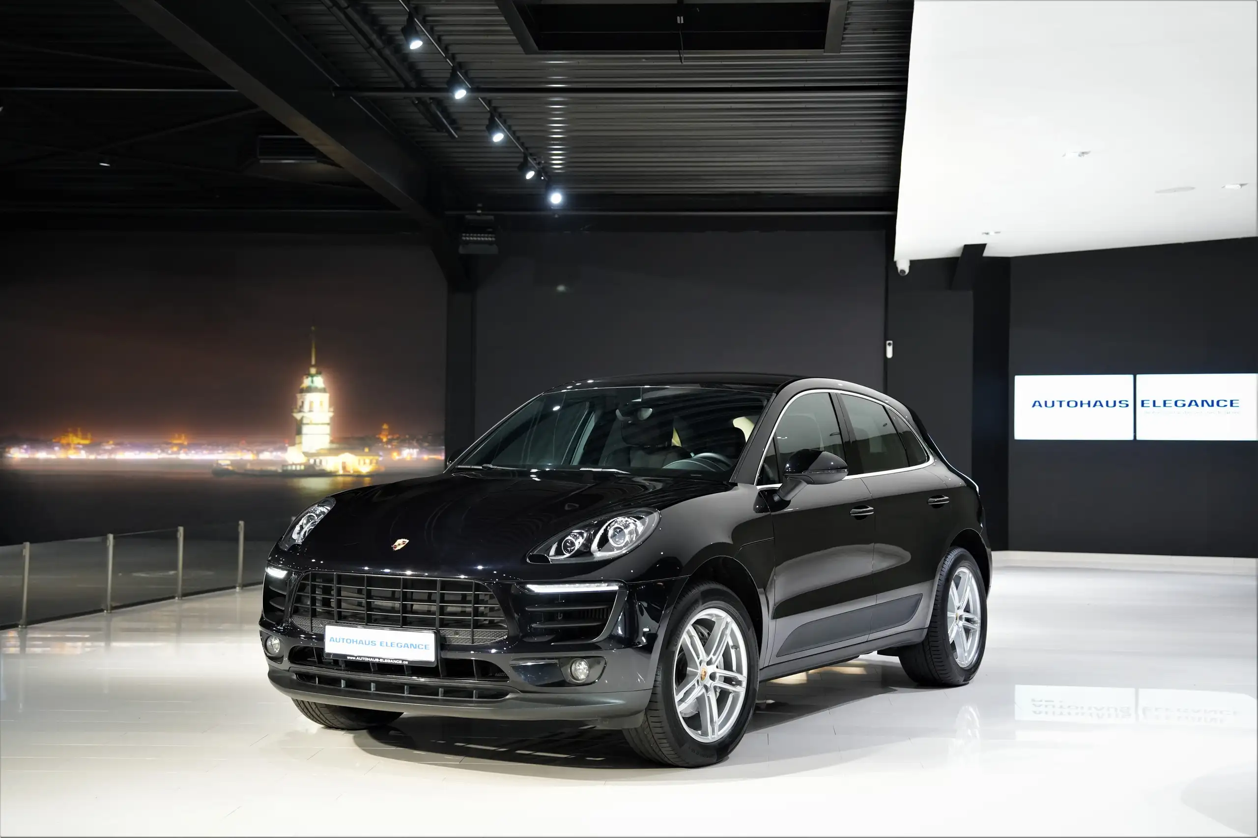 Porsche - Macan