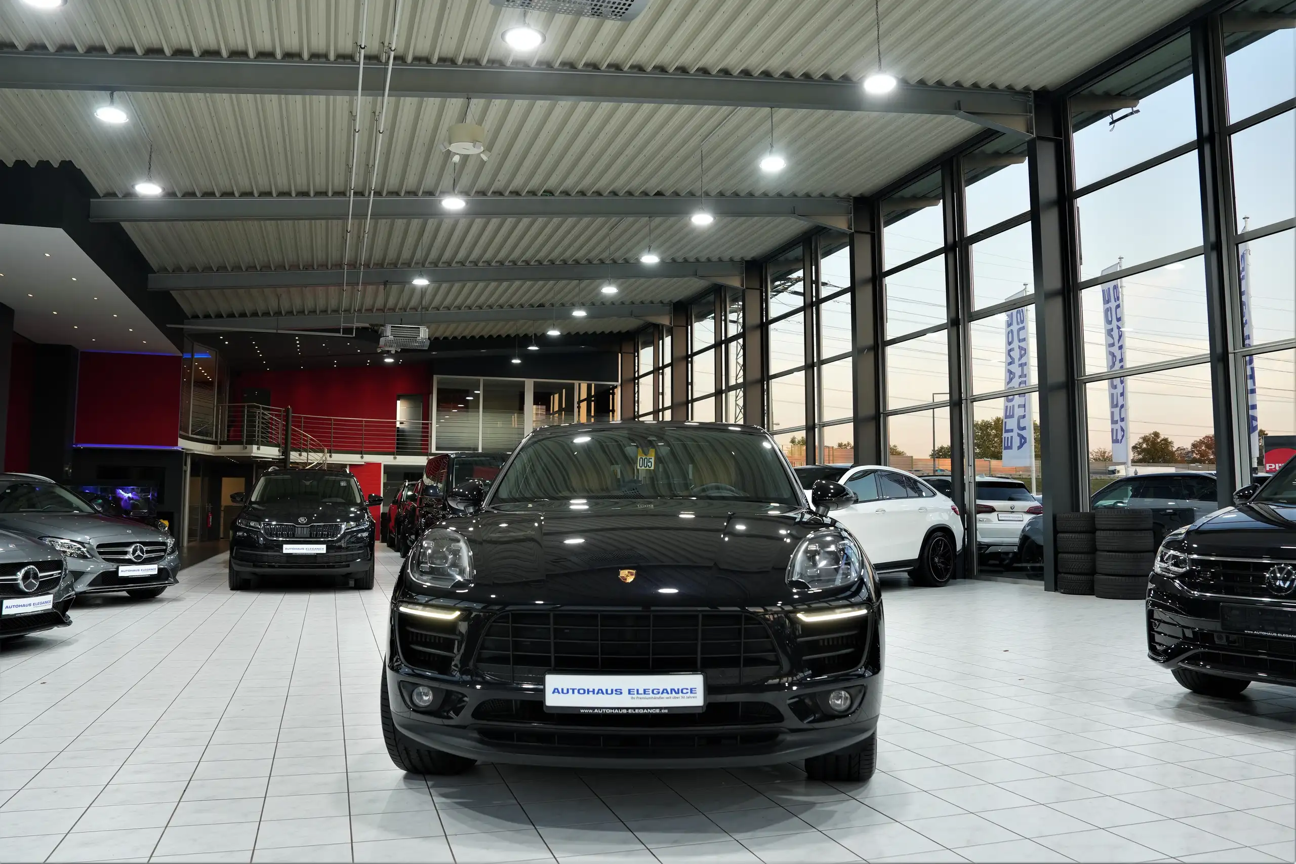 Porsche - Macan