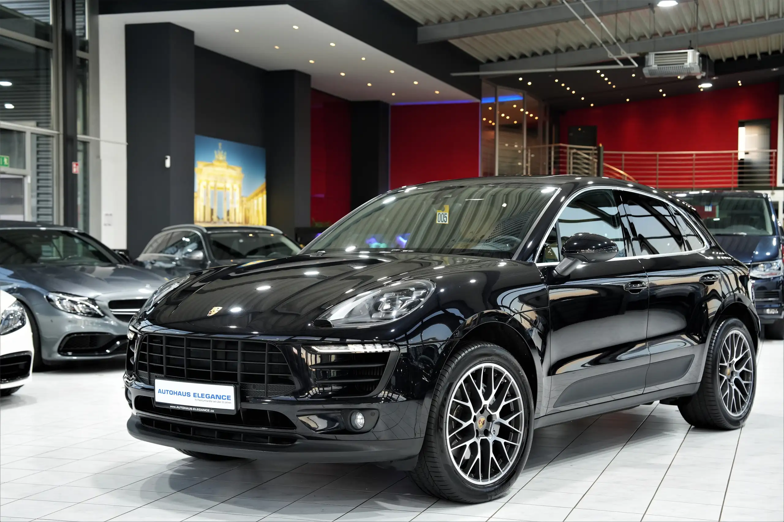 Porsche - Macan