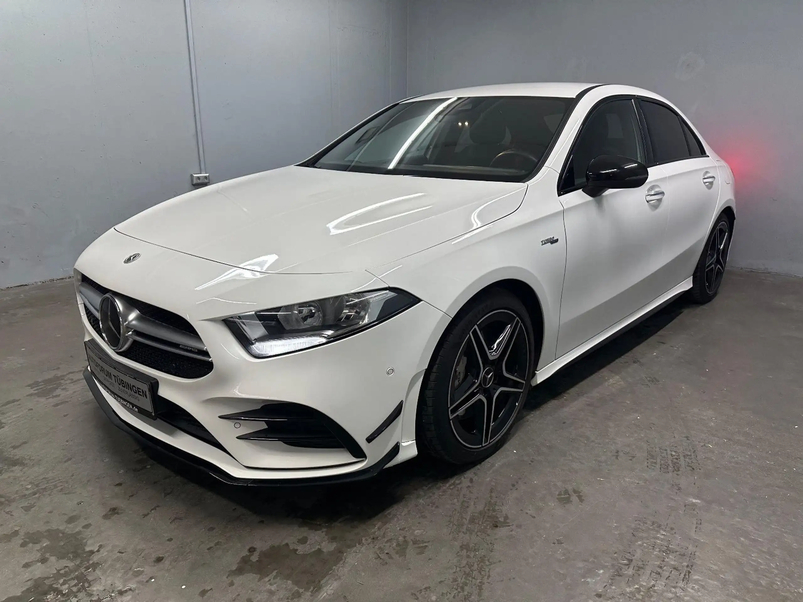 Mercedes-Benz - A 35 AMG