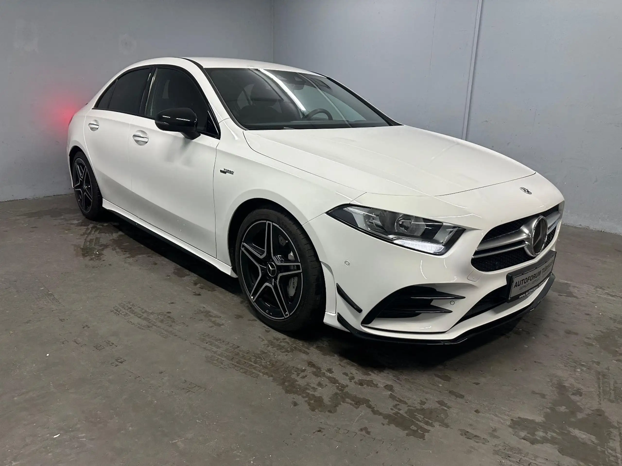 Mercedes-Benz - A 35 AMG