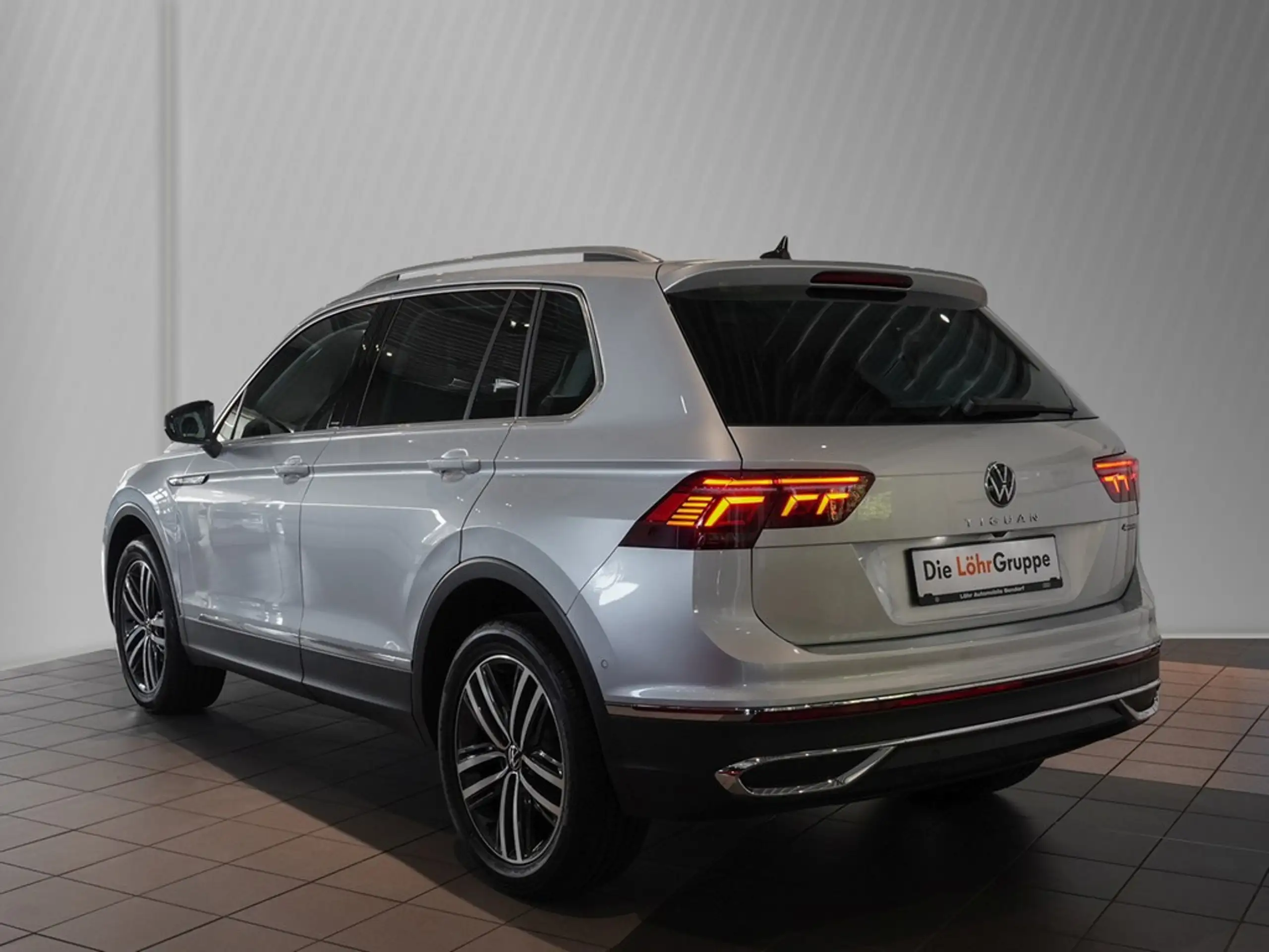 Volkswagen - Tiguan