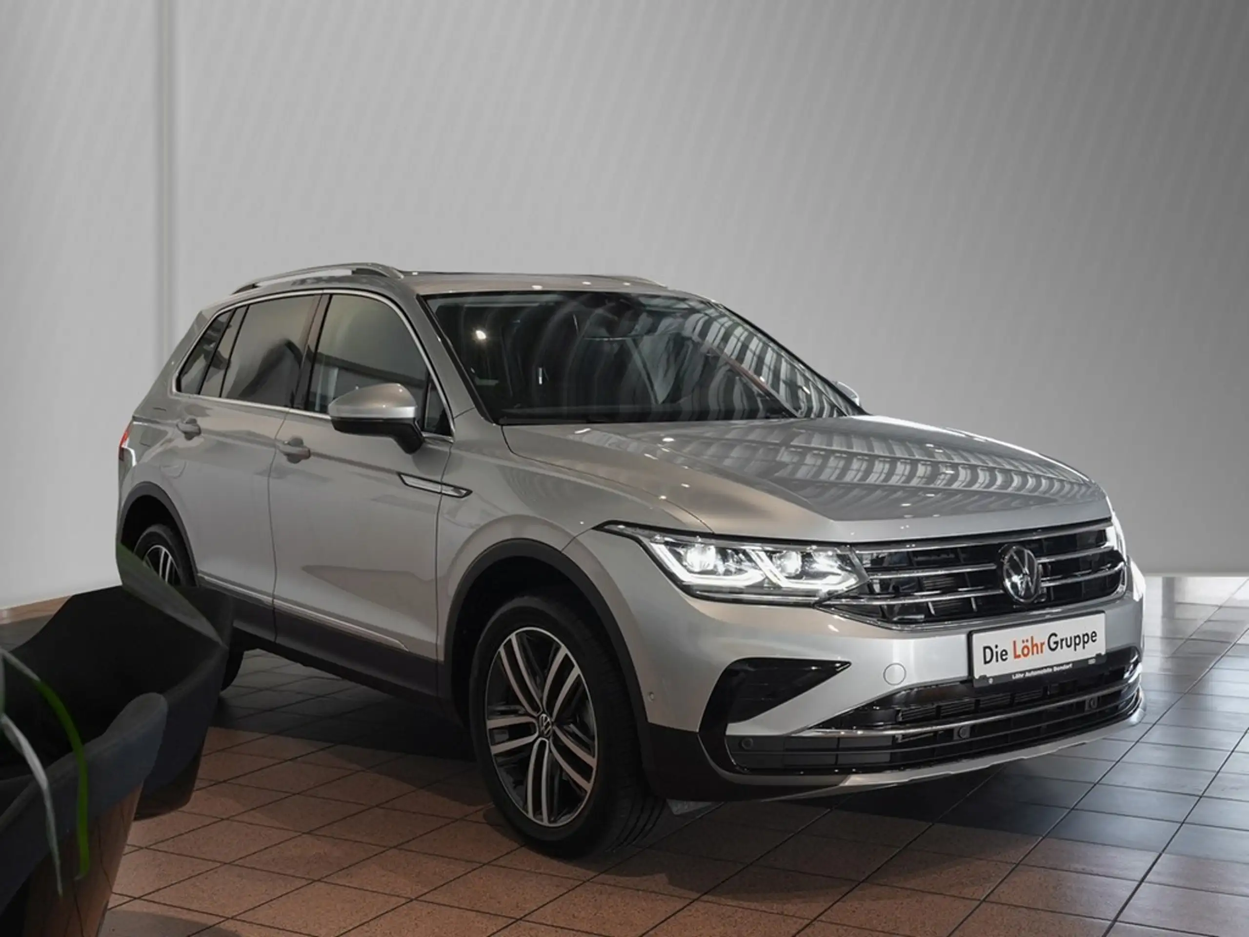 Volkswagen - Tiguan