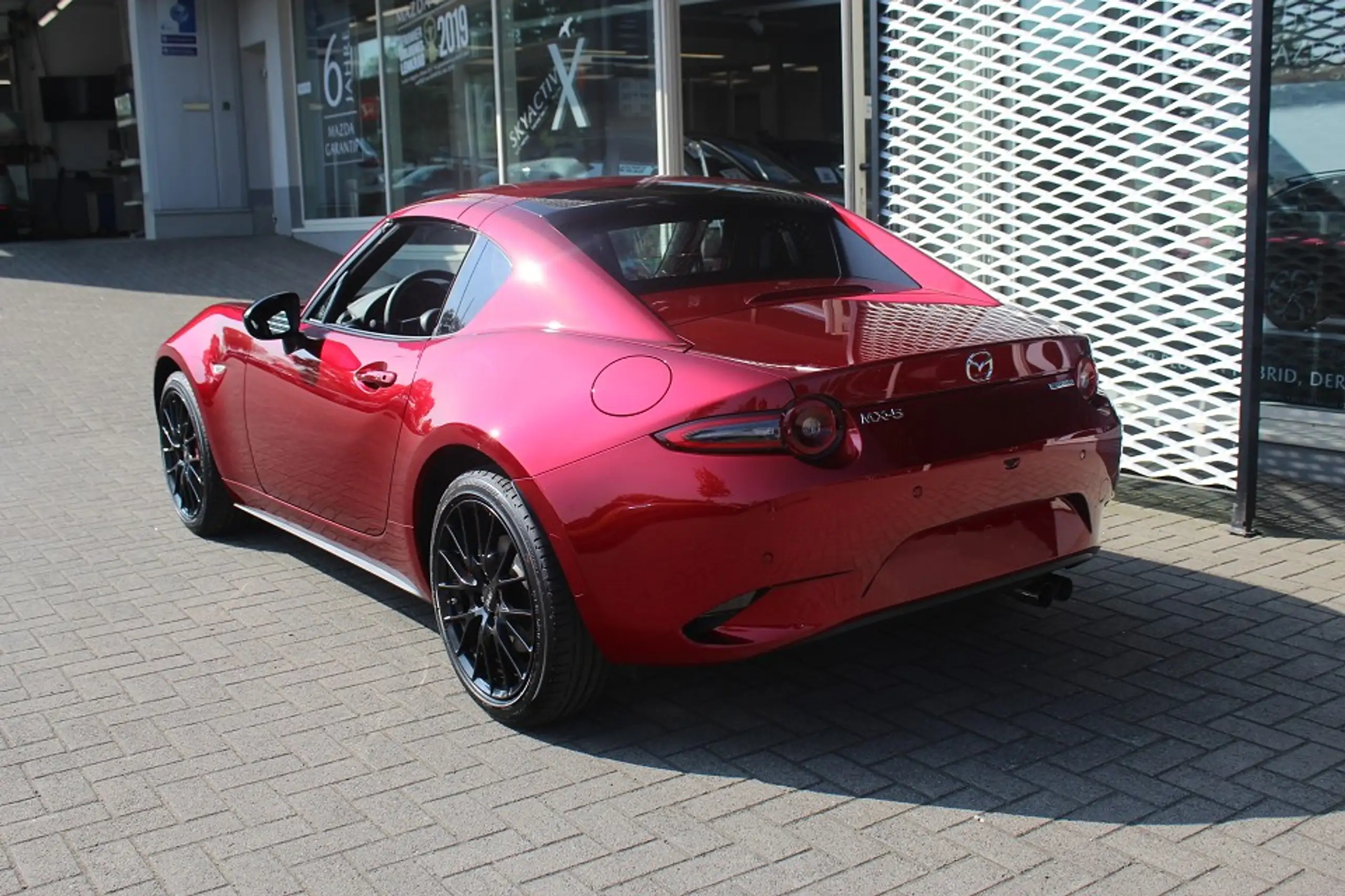 Mazda - MX-5