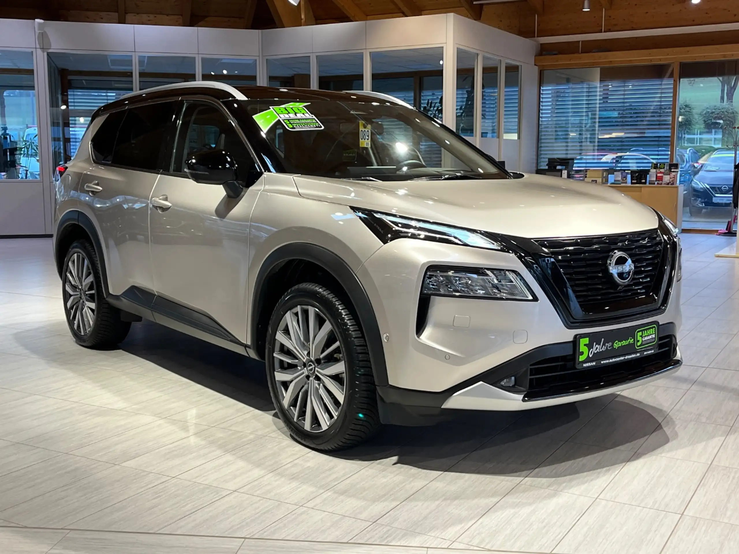 Nissan - X-Trail