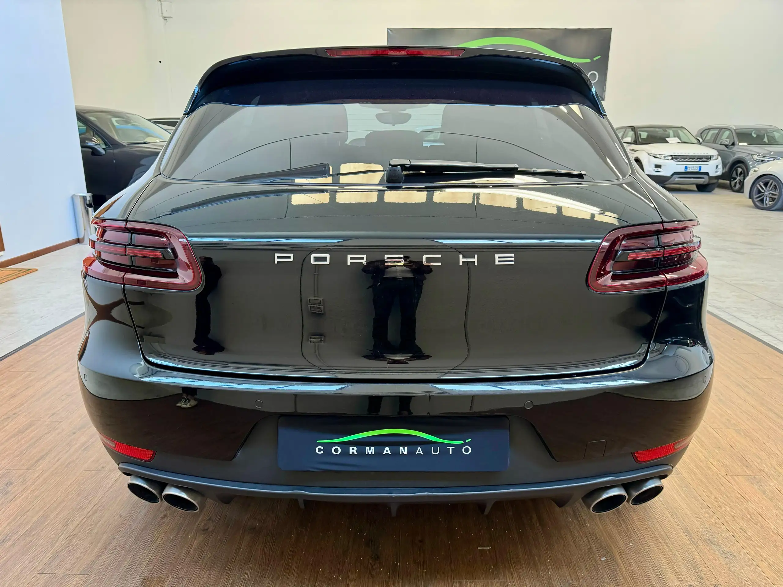 Porsche - Macan