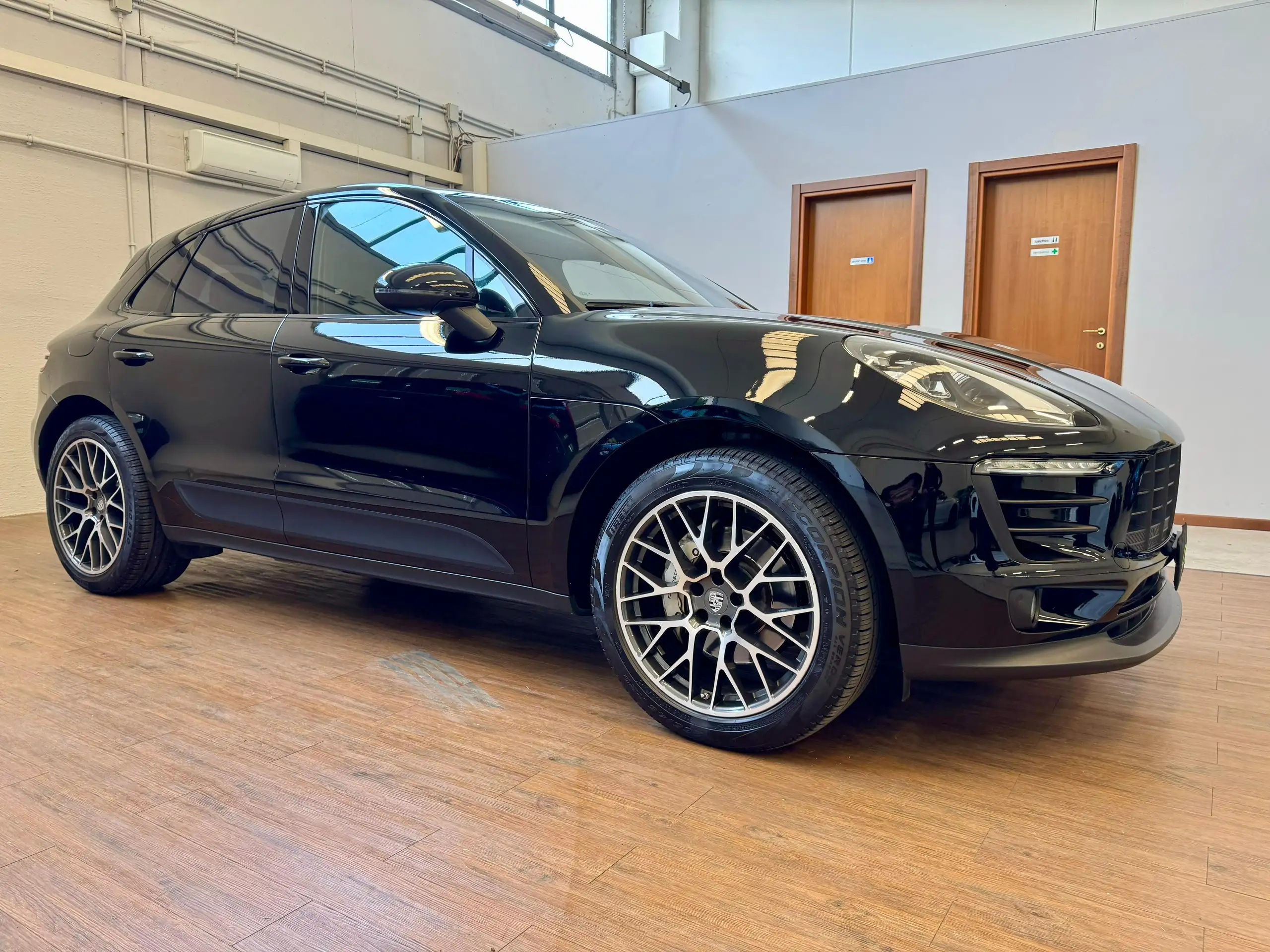 Porsche - Macan