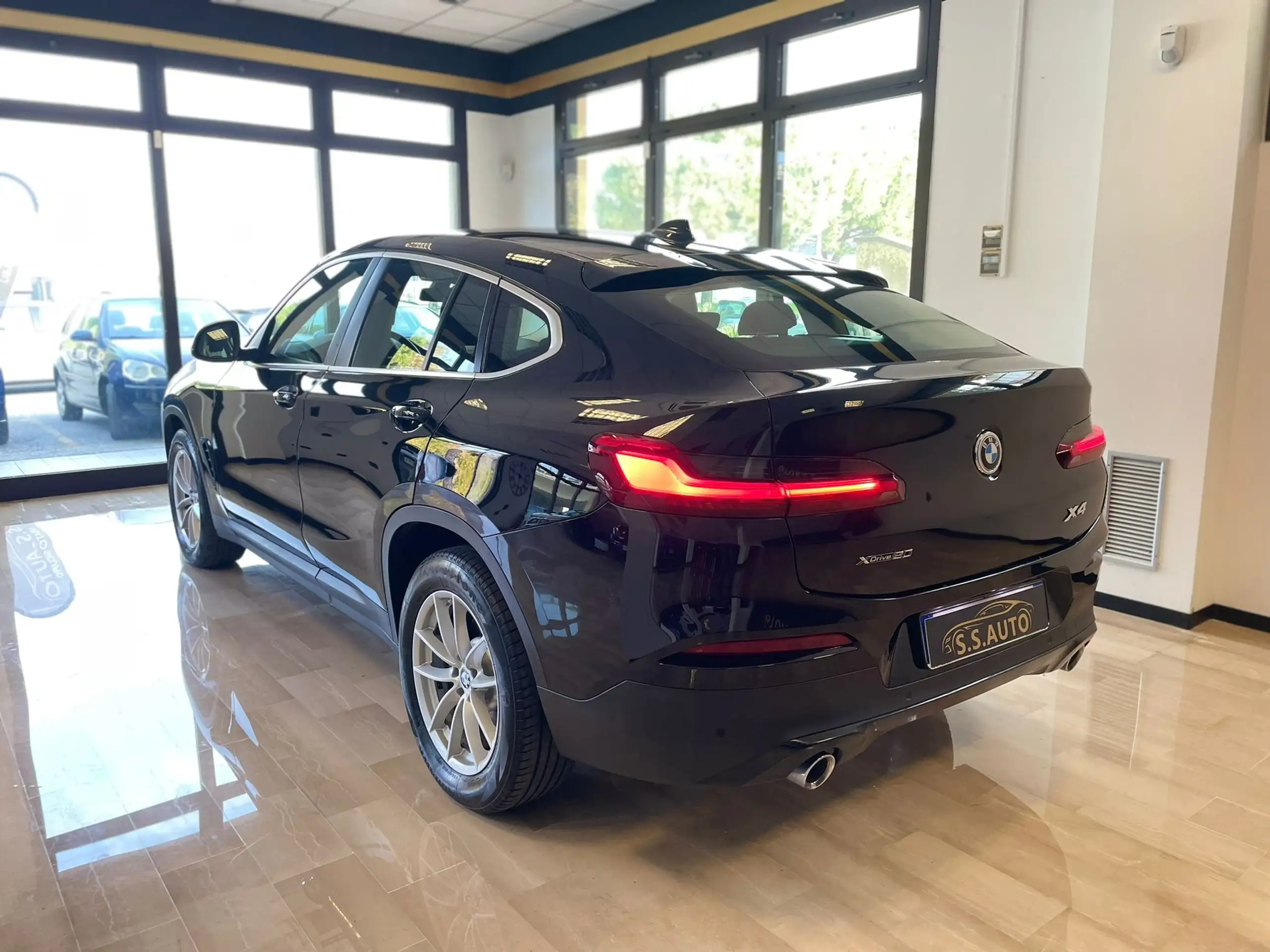 BMW - X4