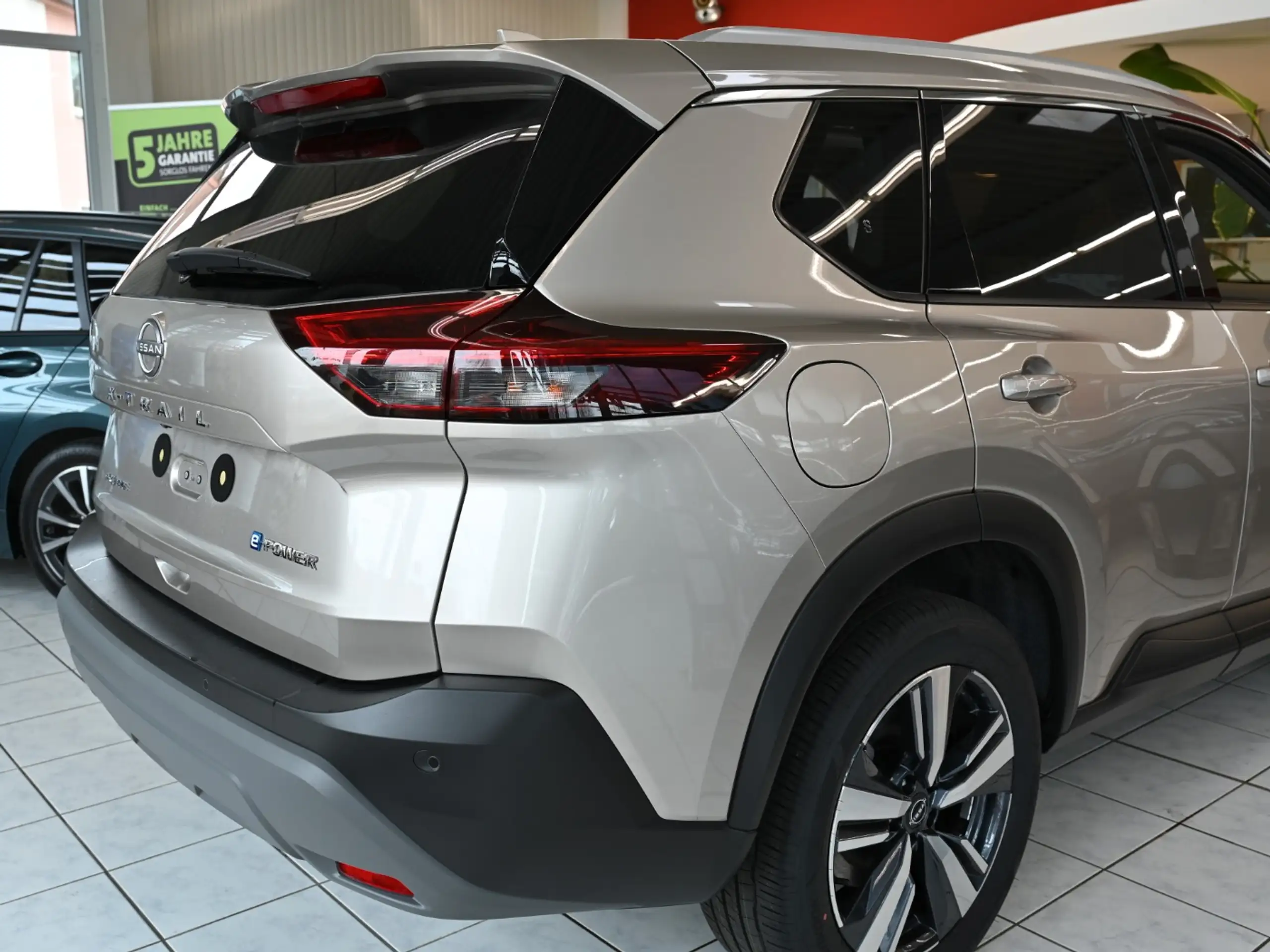 Nissan - X-Trail