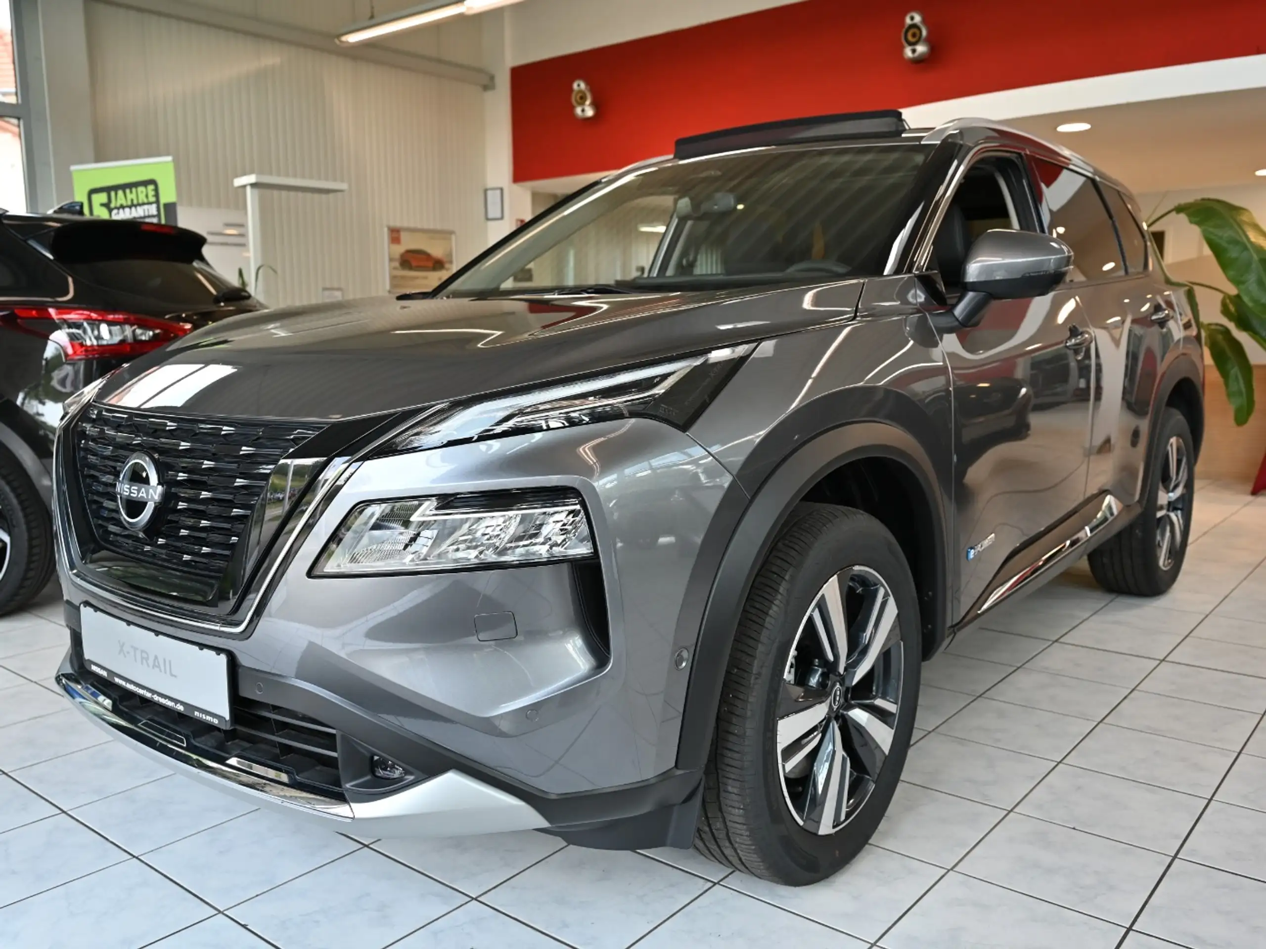 Nissan - X-Trail