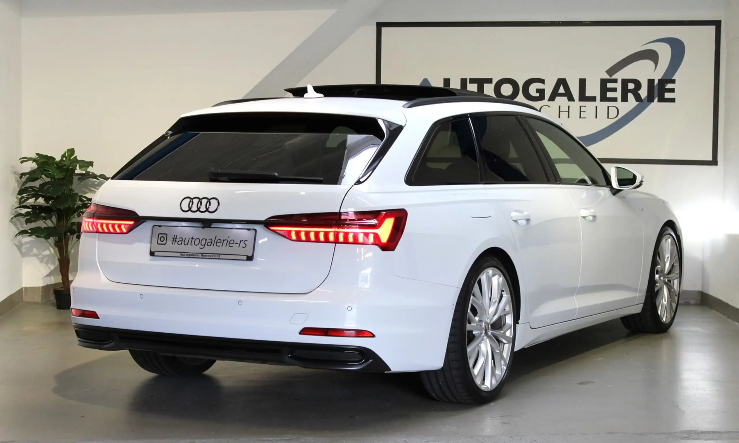 Audi - A6