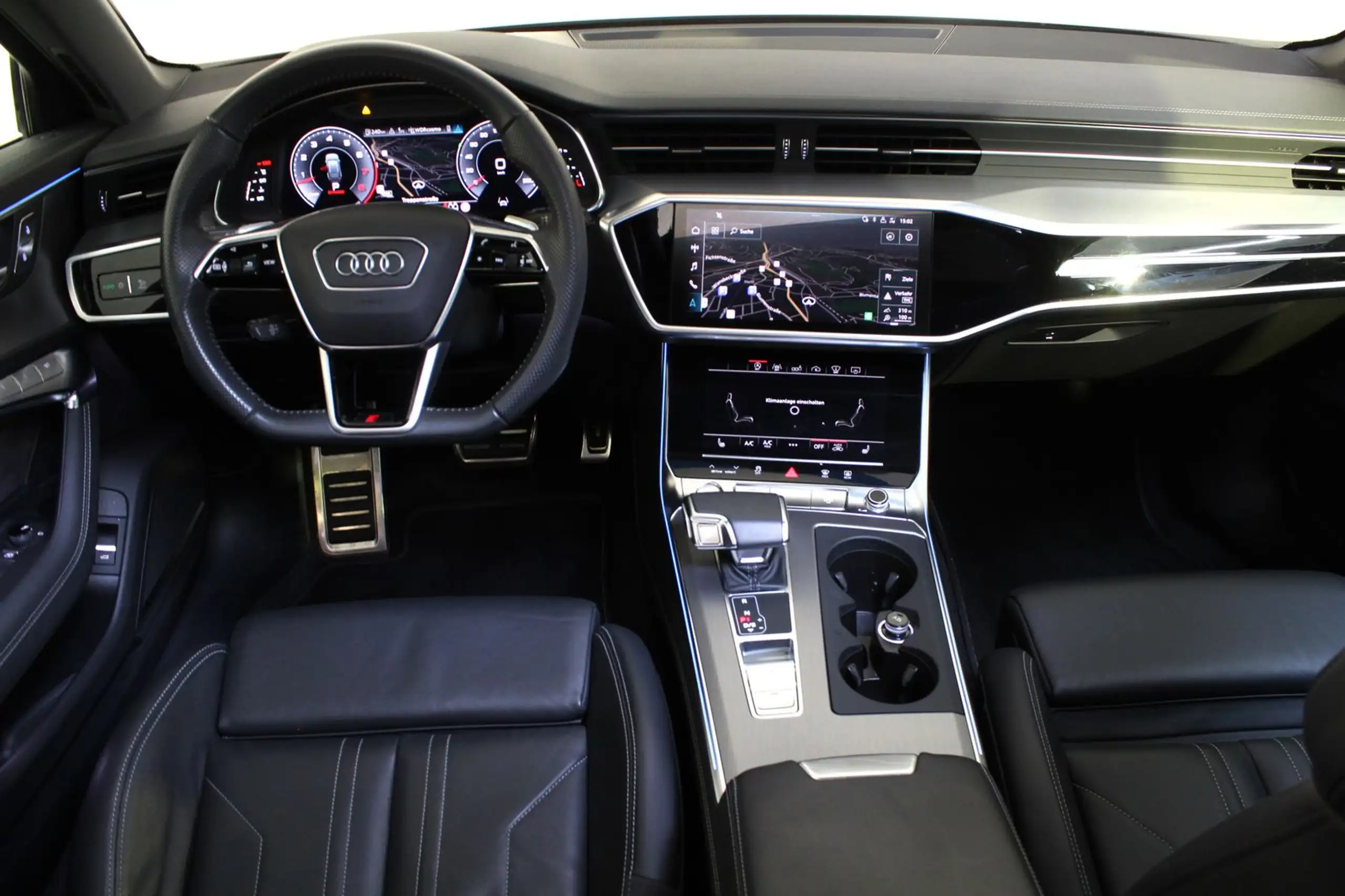 Audi - A6