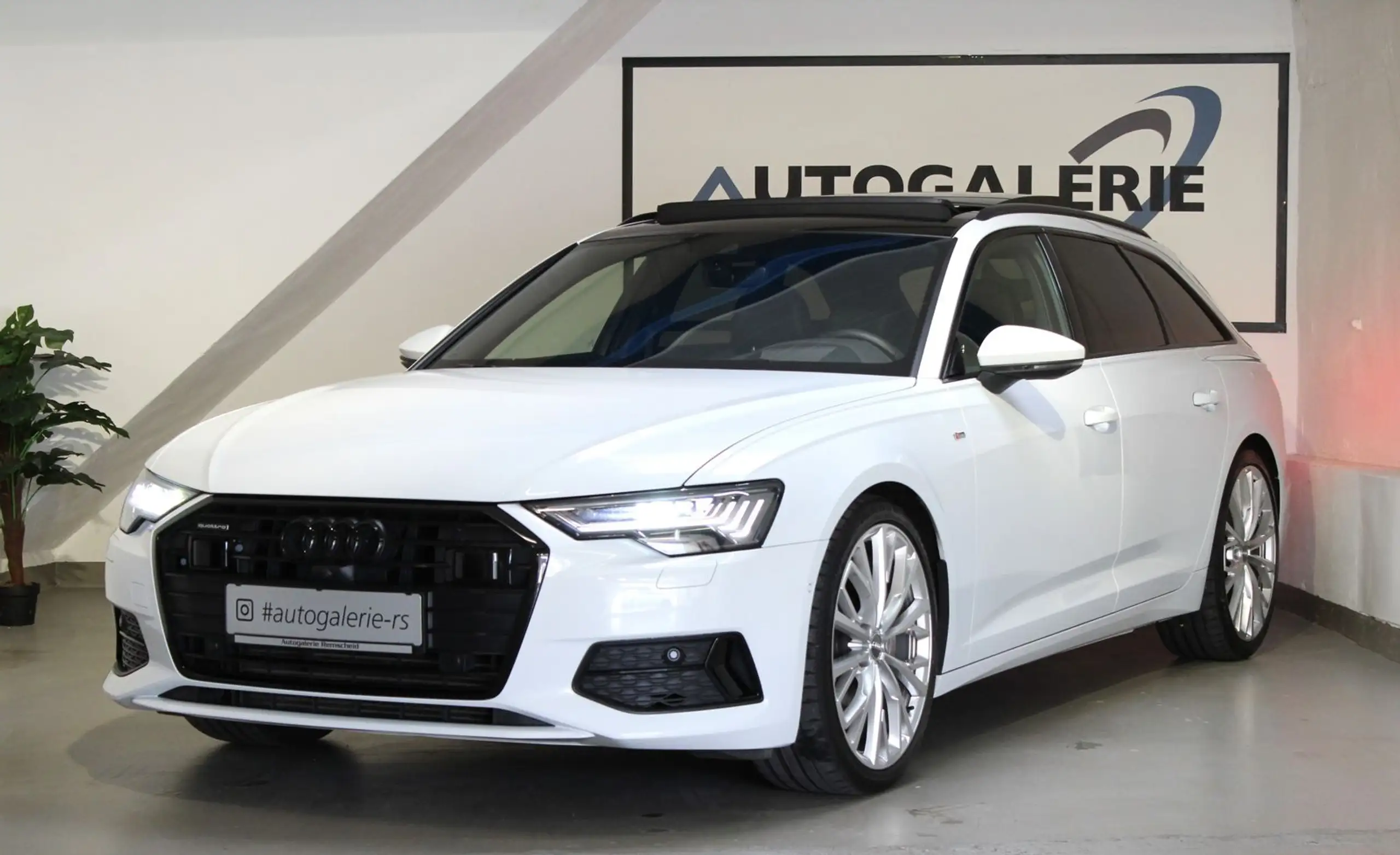 Audi - A6