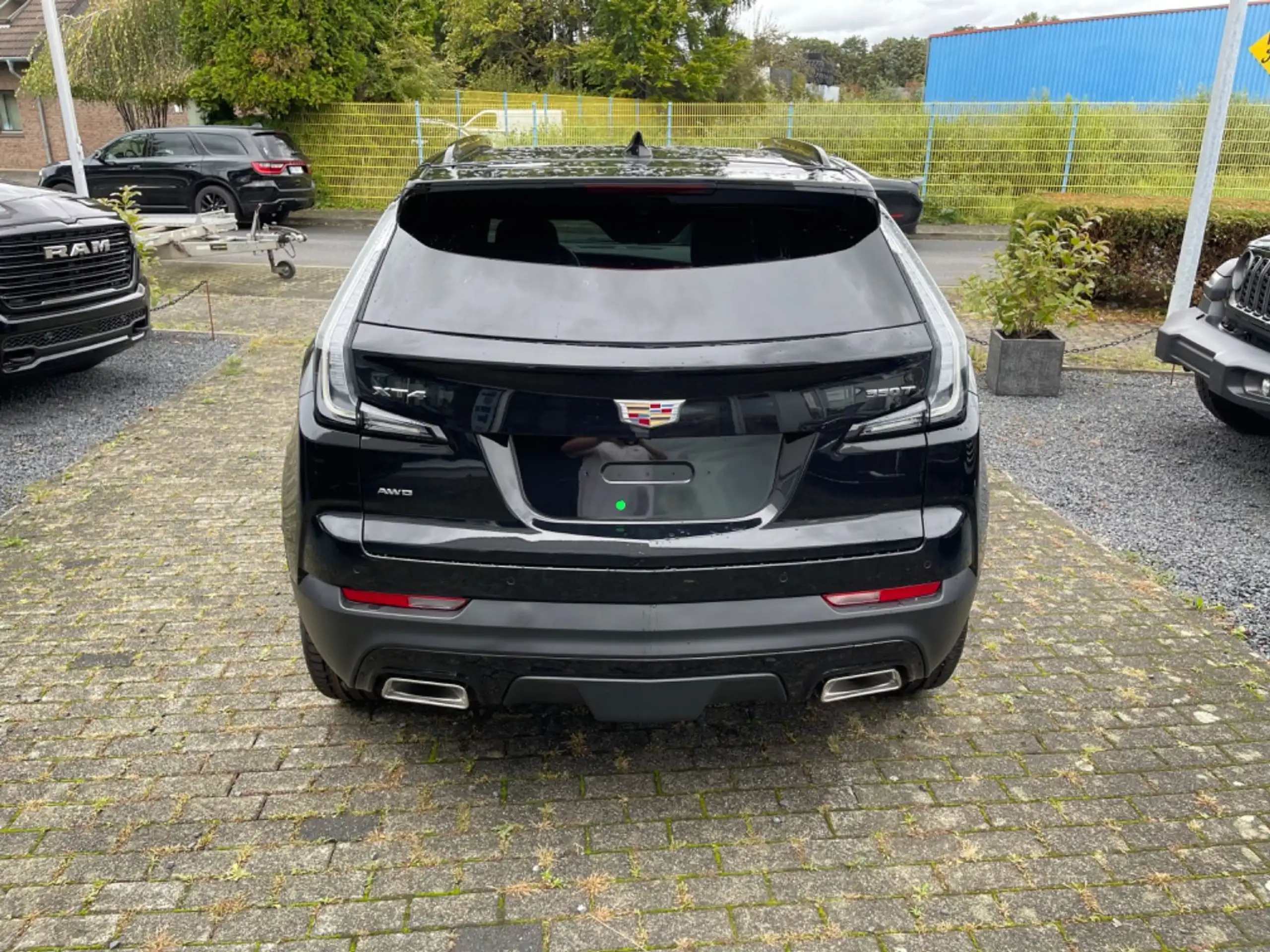 Cadillac - XT4